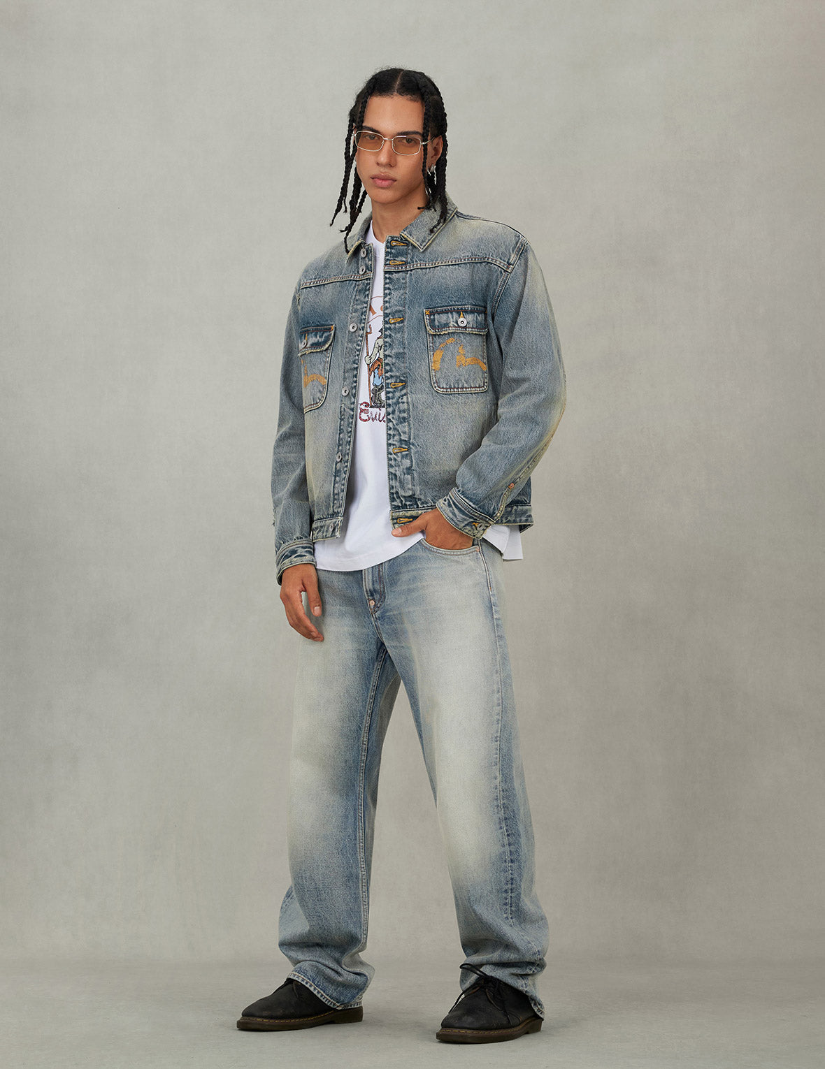Distressed Seagull Print and Frayed Logo Patch Embroidery Relax Fit Denim Jacket