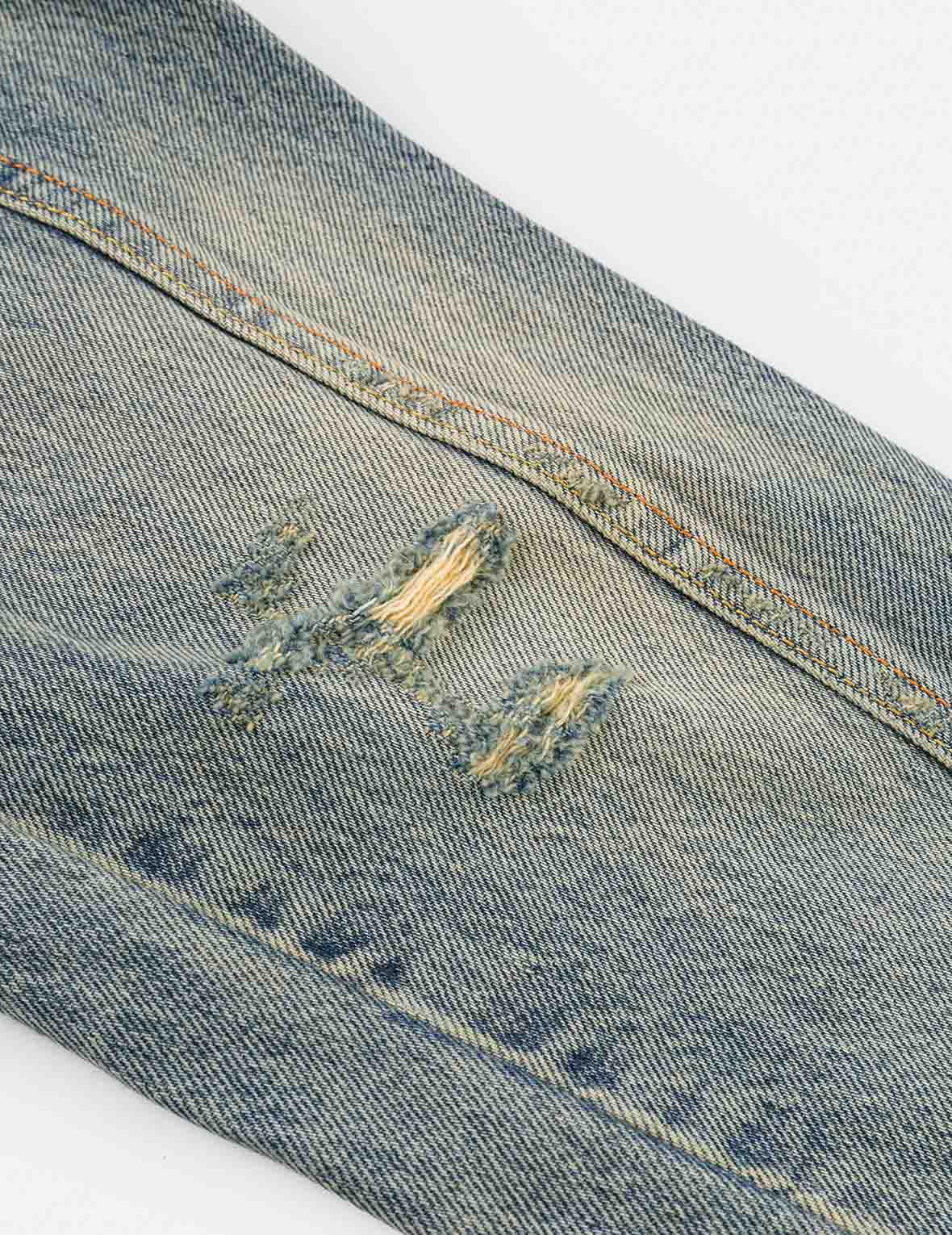 海鷗印花與破損商標布貼刺繡寬版休閒牛仔外套