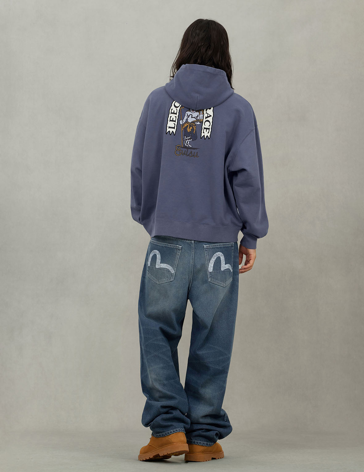 斑駁海鷗印花和補丁寬版牛仔褲