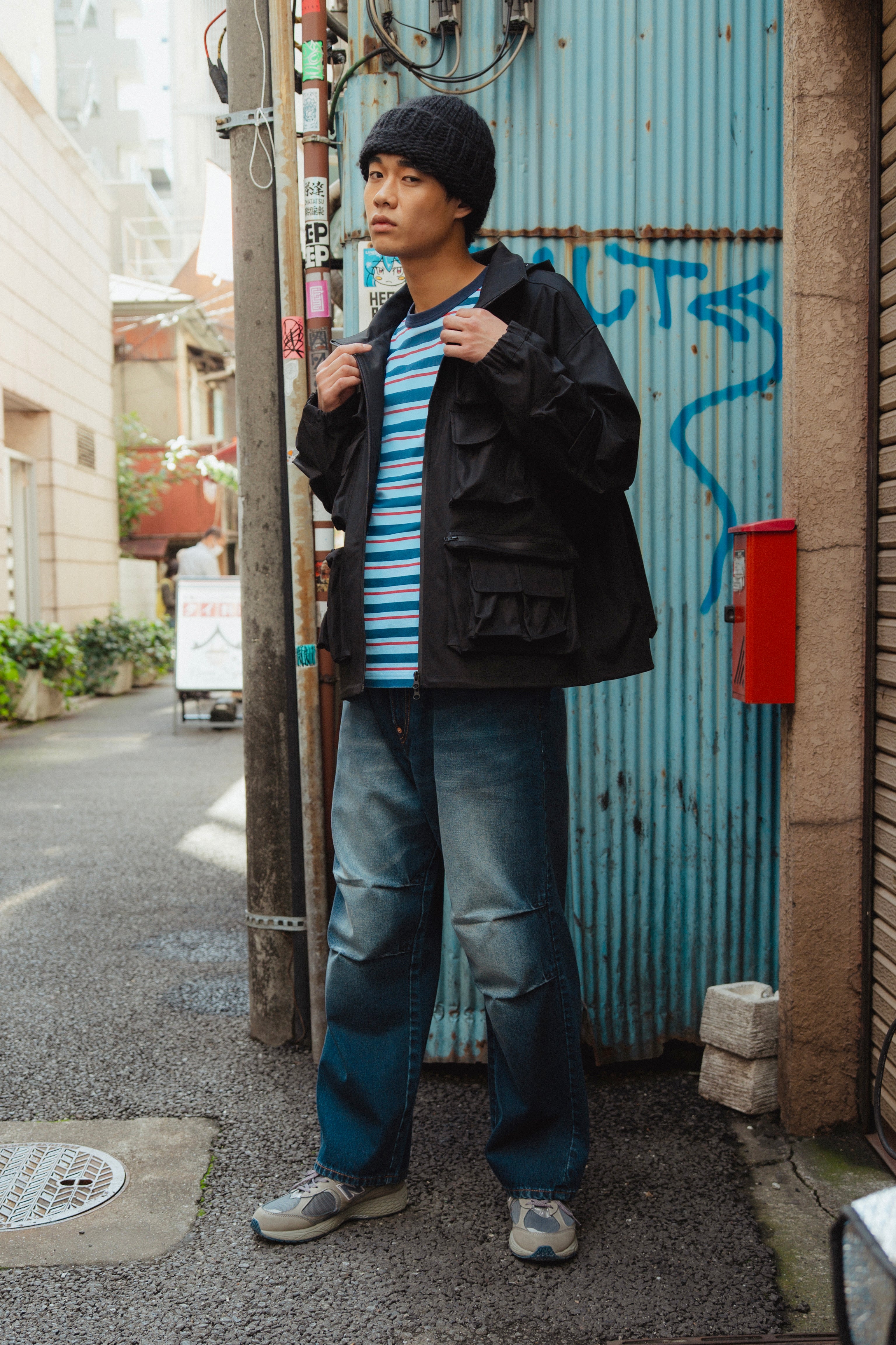 多口袋常規版型可拆卸連帽戶外外套