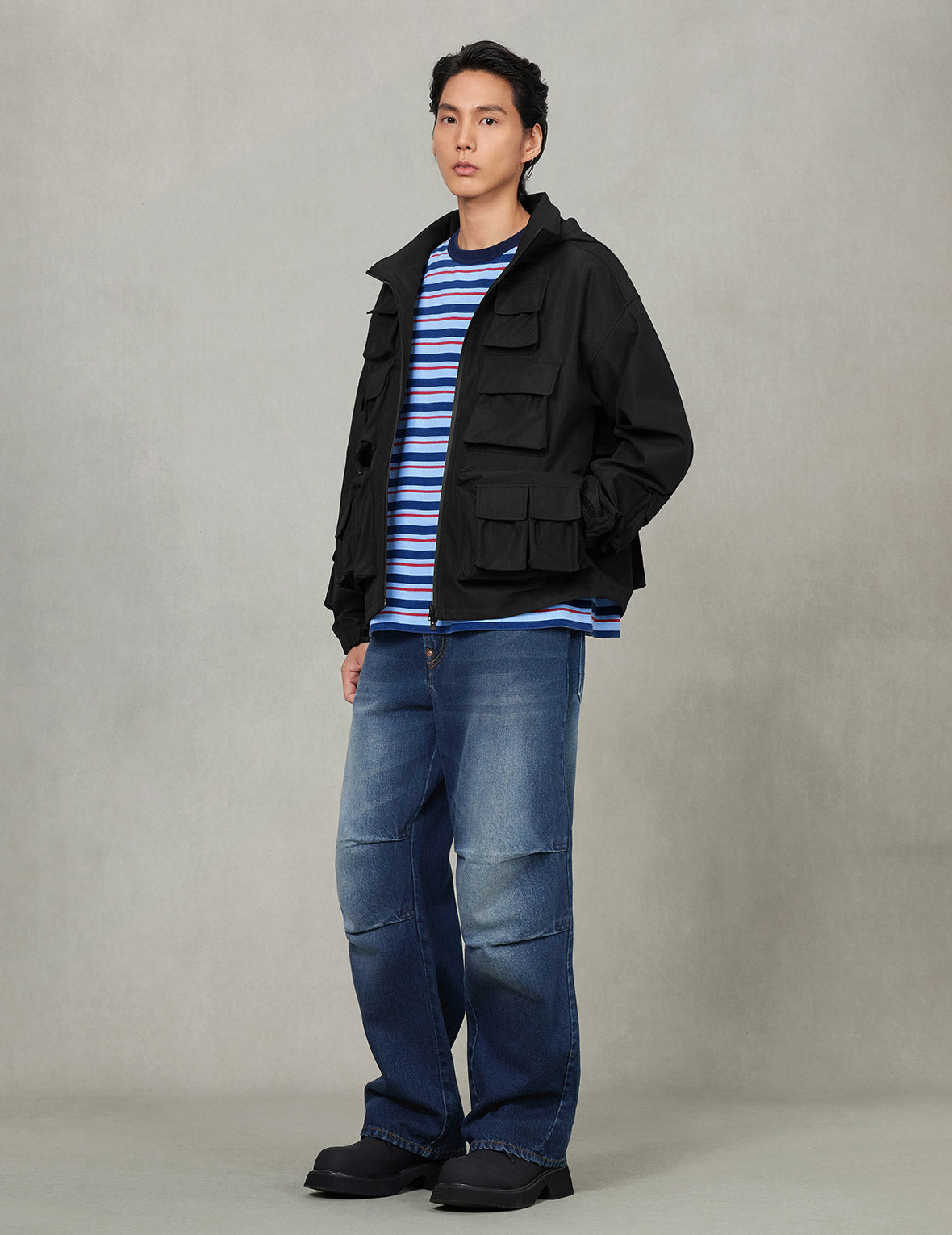 多口袋常規版型可拆卸連帽戶外外套