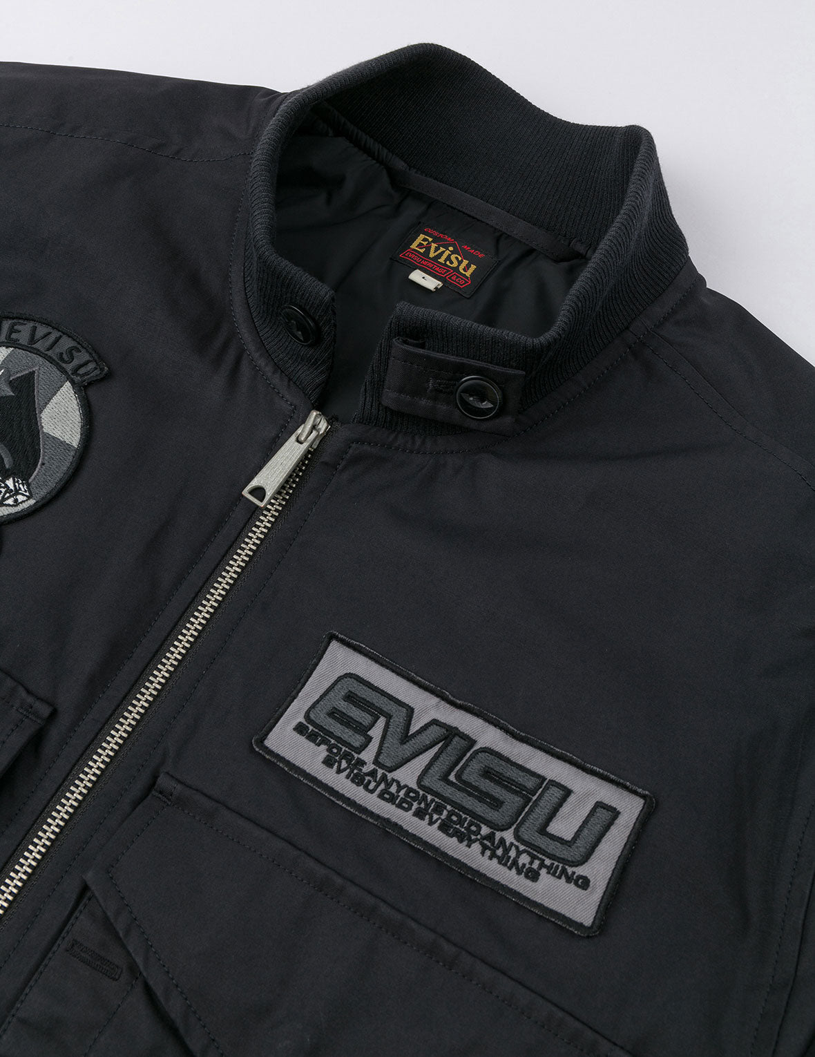 多重商標刺繡徽章常規版型夾棉飛行員外套