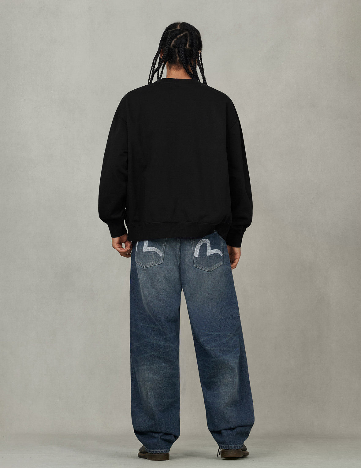 UFO印花與海鷗貼布繡寬版休閒衛衣