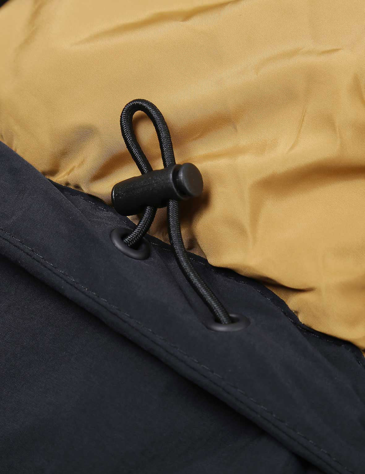 海鷗印花羽絨夾克