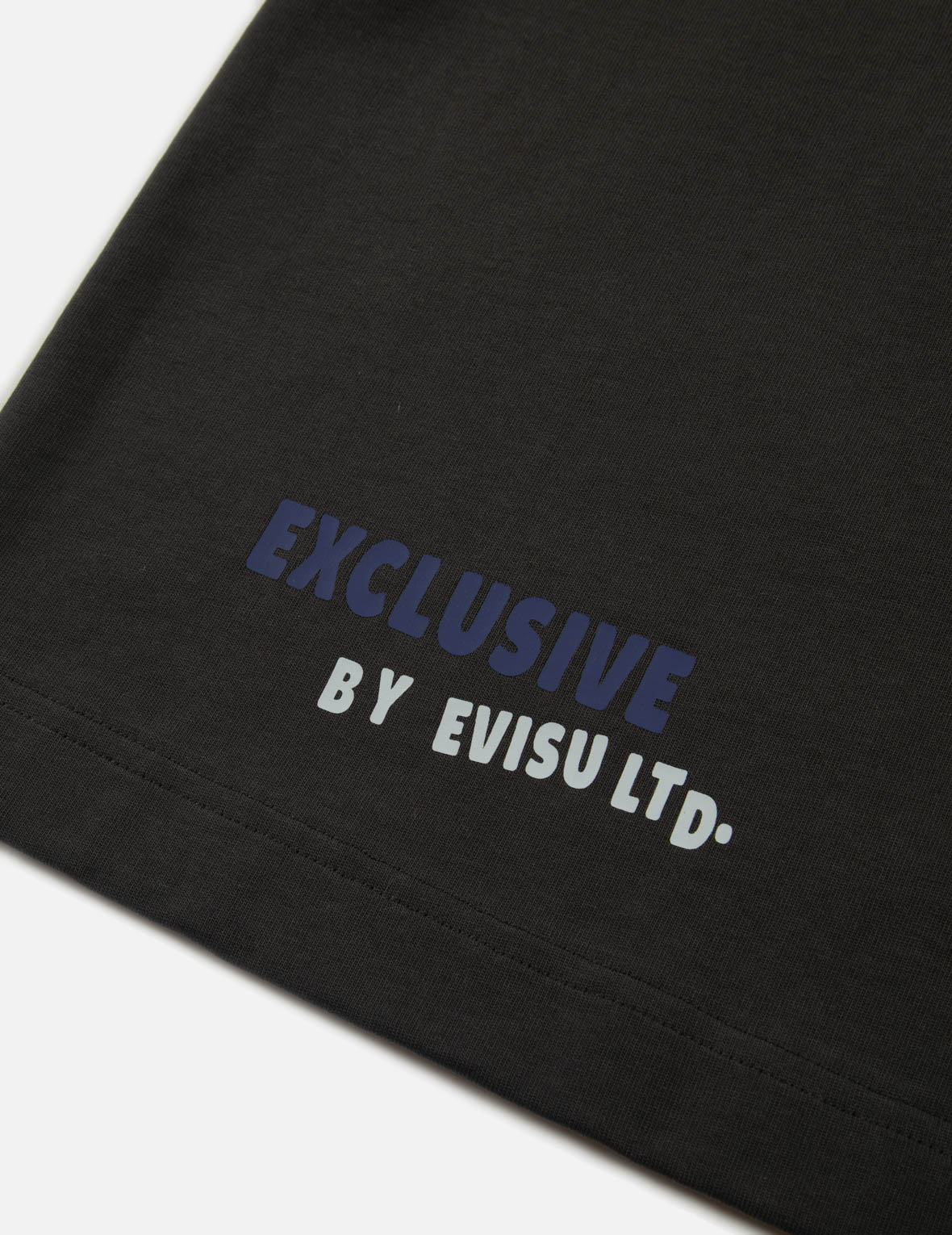 Graffiti Logo and Slogan Print Fashion Fit T-shirt
