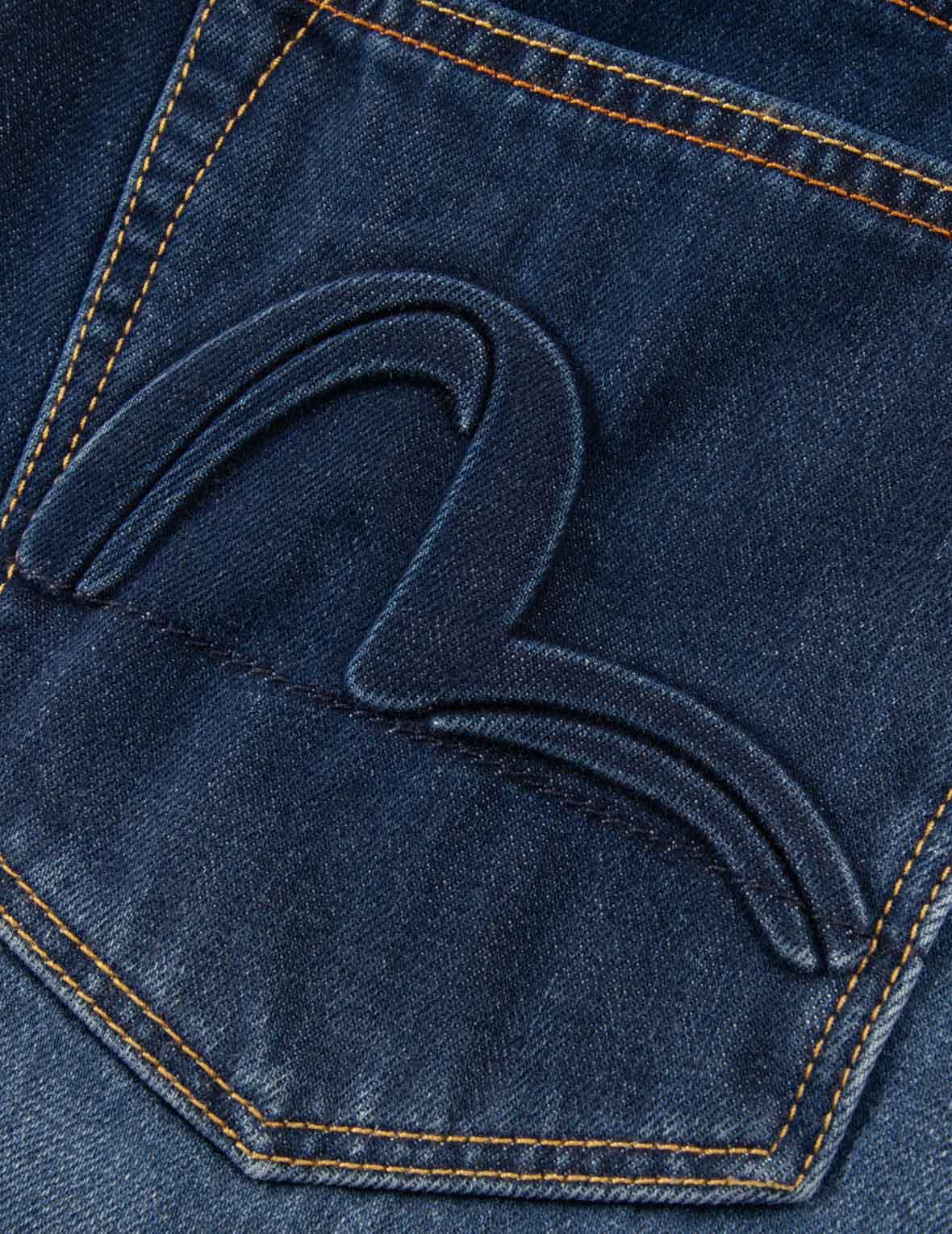 Seagull and Kamon Embossed Carrot Fit Jeans #2017