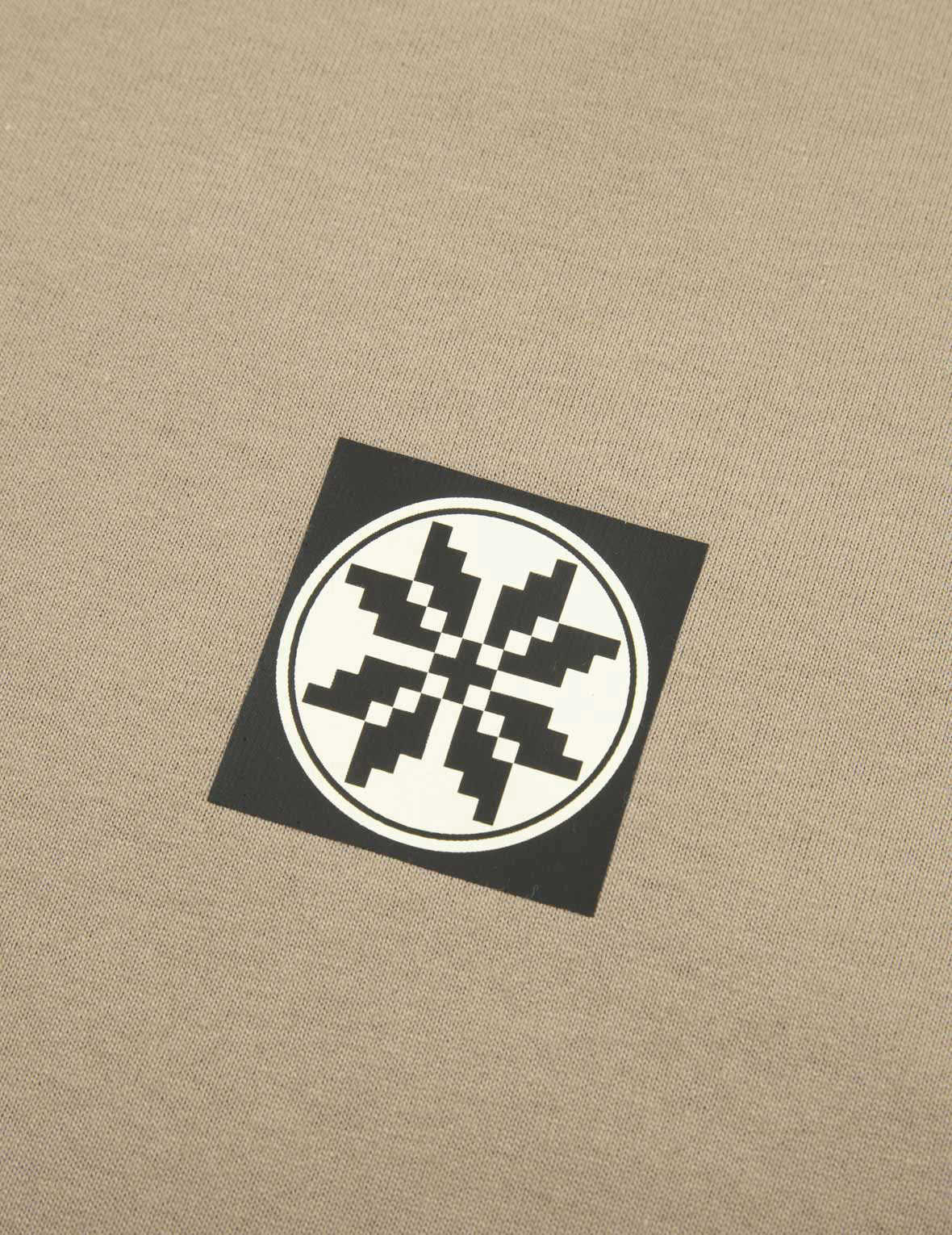 Kumadori Daruma and Lantern Print Regular Fit T-shirt