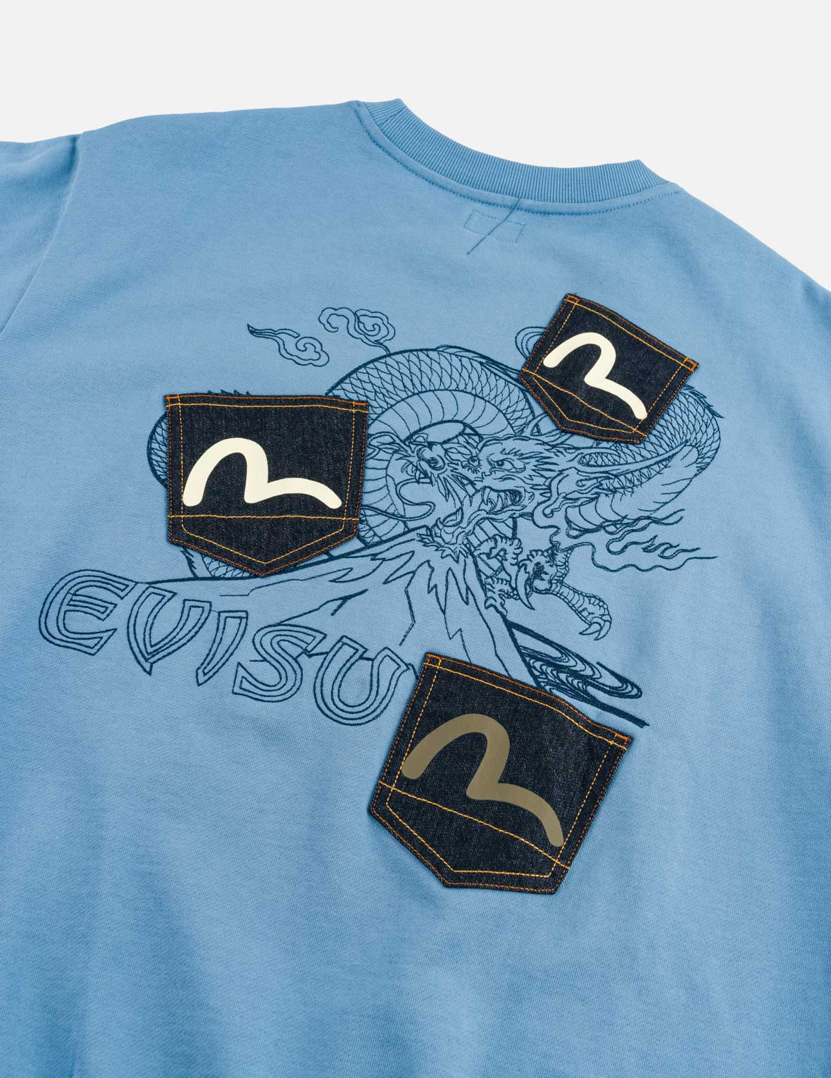 Flying Dragon Embroidered Multi-Pocket Sweatshirt