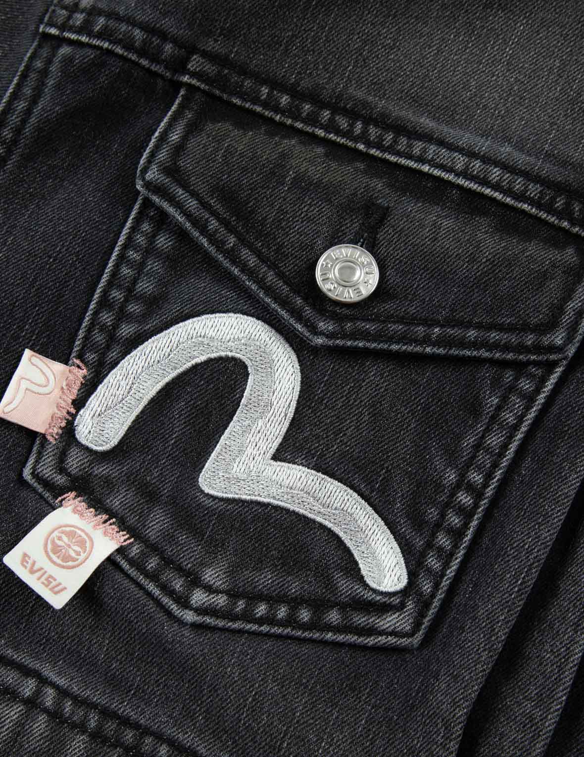 小海鷗刺繡與商標印花拼佈時尚版型牛仔外套