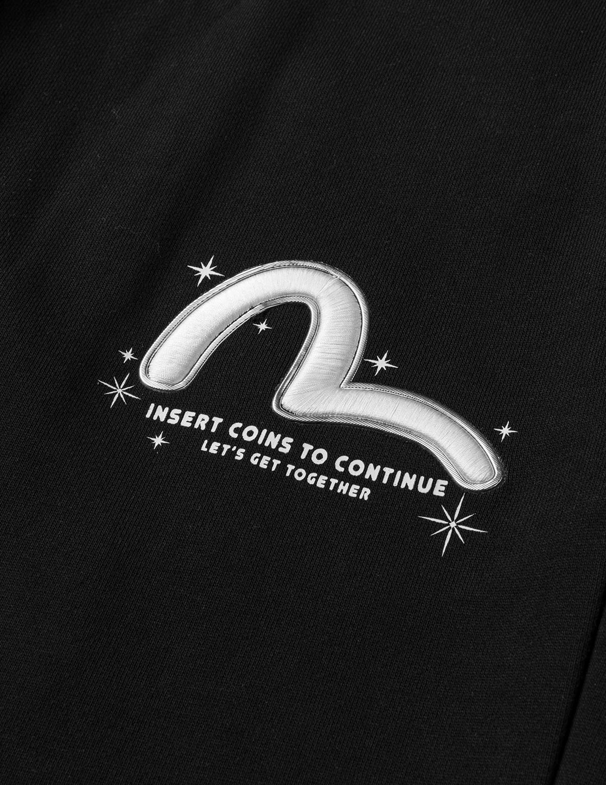 商標印花與海鷗刺繡常規版型運動褲