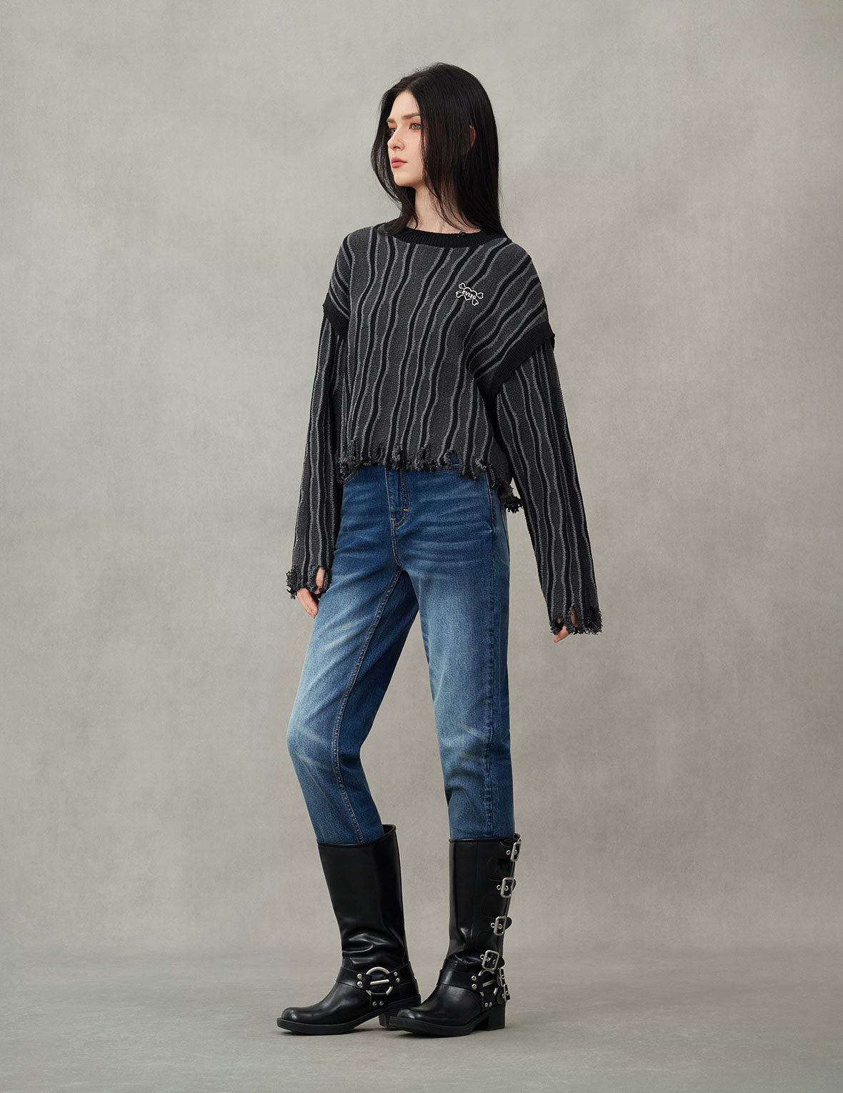 Hollow Fuzzy Cat and Seagull Embroidery Relax Fit Jeans