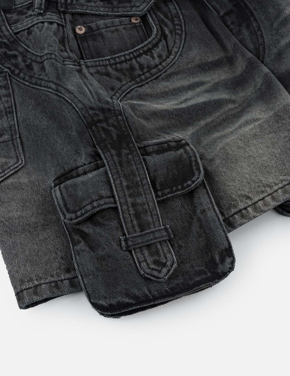 Cargo Pocket Denim Shorts