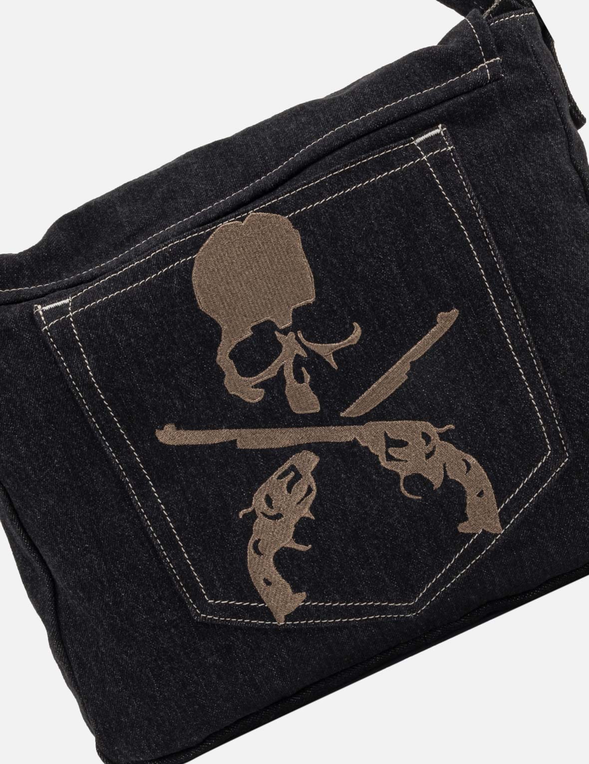 EVISU x mastermind JAPAN x roarguns 多口袋牛仔斜挎包