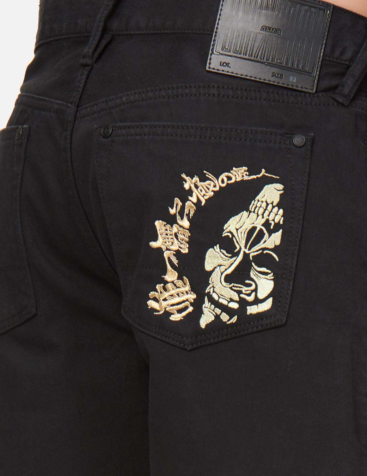 般若鬼頭刺繡牛仔短褲