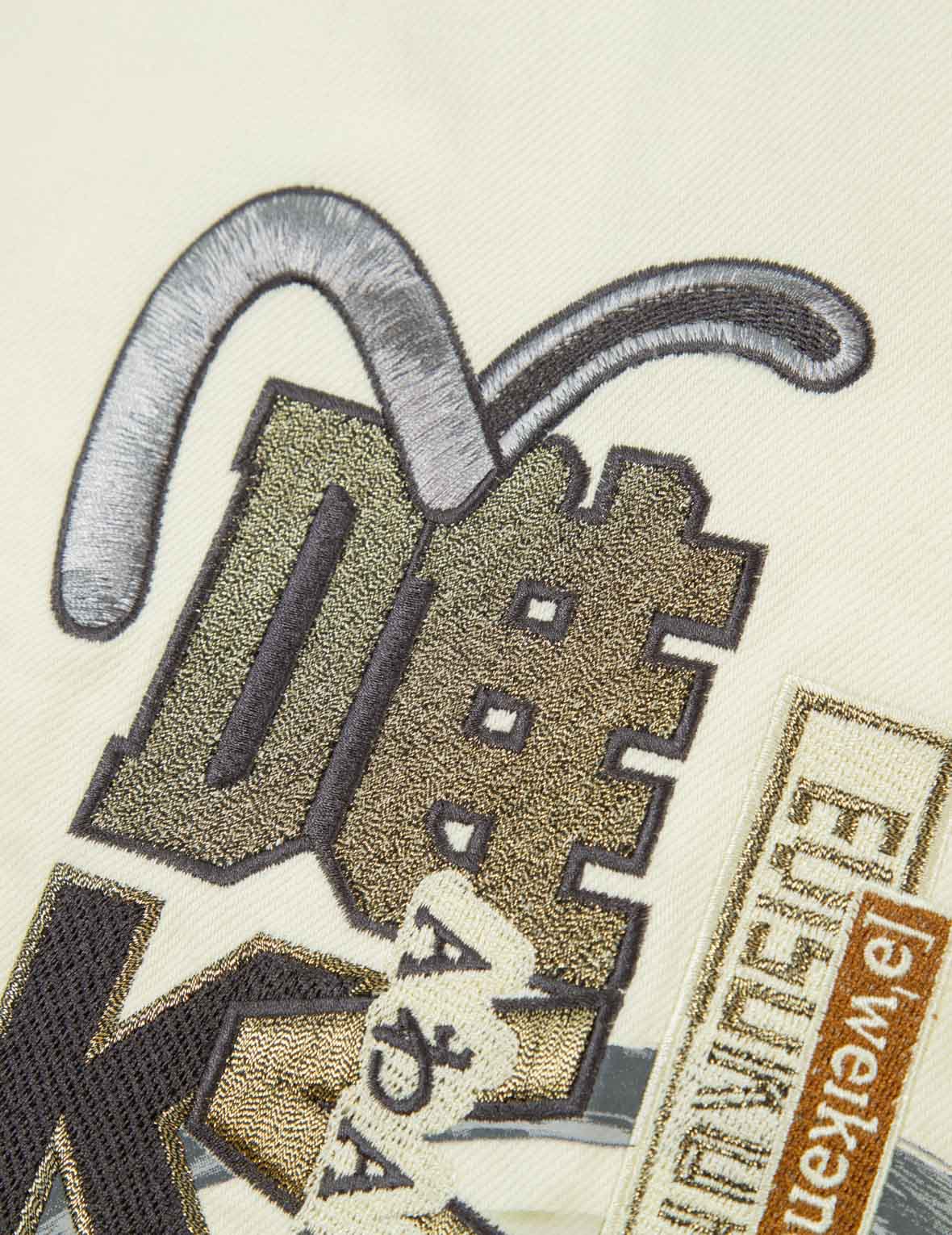 多語言商標刺繡襯衫外套