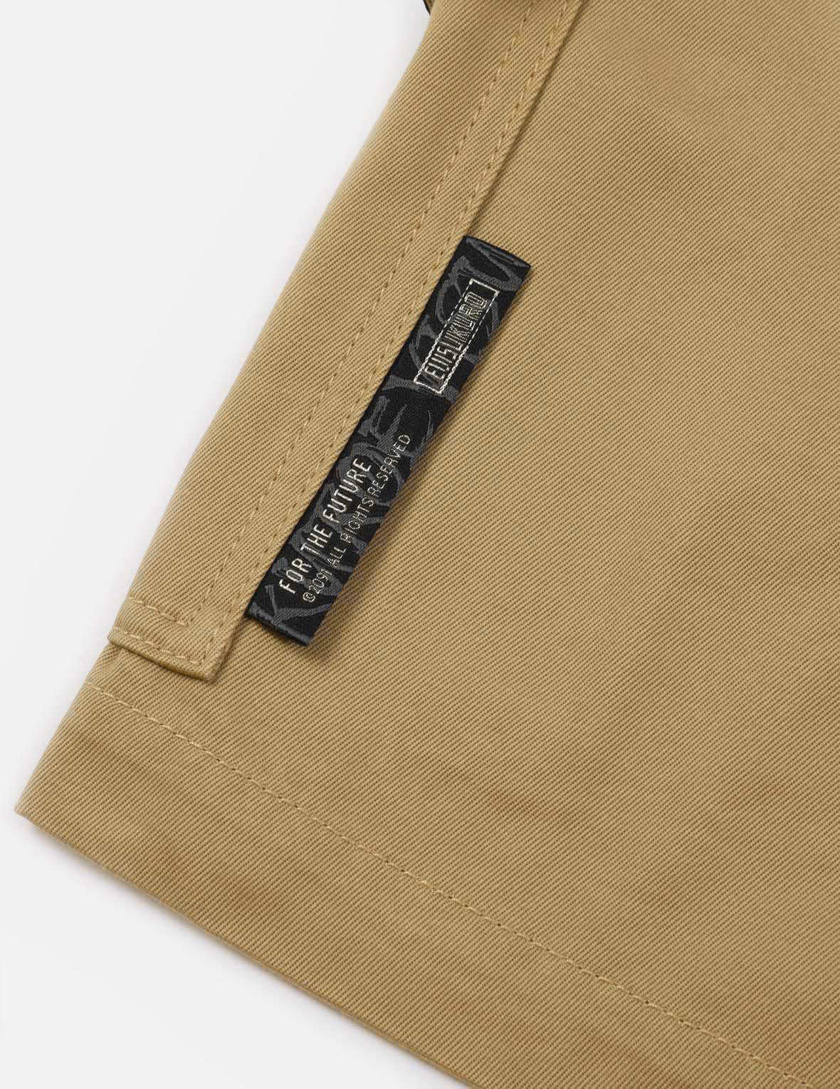 商標標籤貼佈工裝短褲