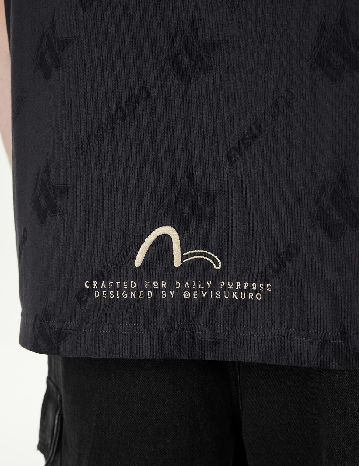 Monogram Logo Print Relax Fit T-shirt