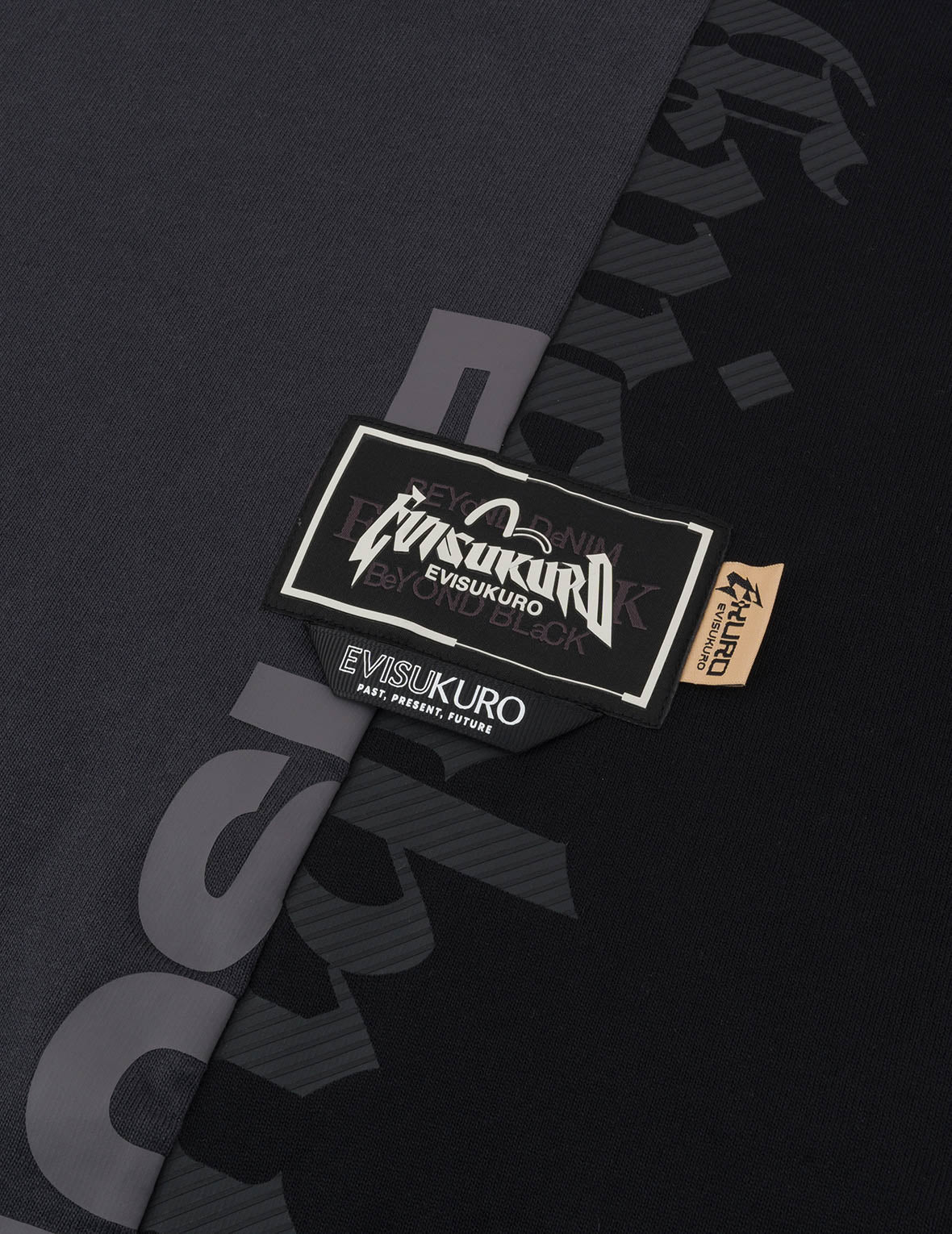 Panel design with Multi Labels Relax Fit T-Shirt