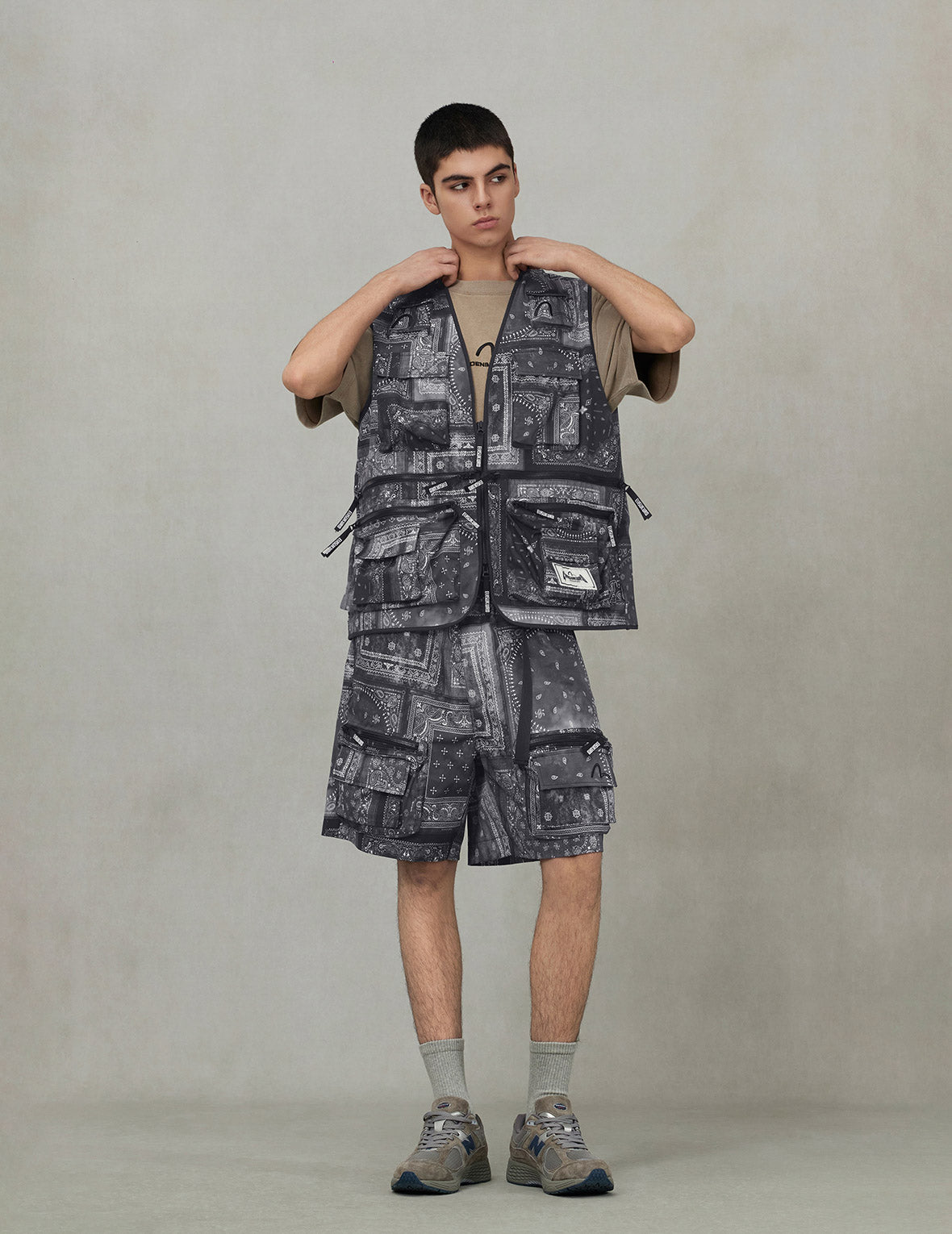 Allover Paisley Print Oversized Cargo Vest
