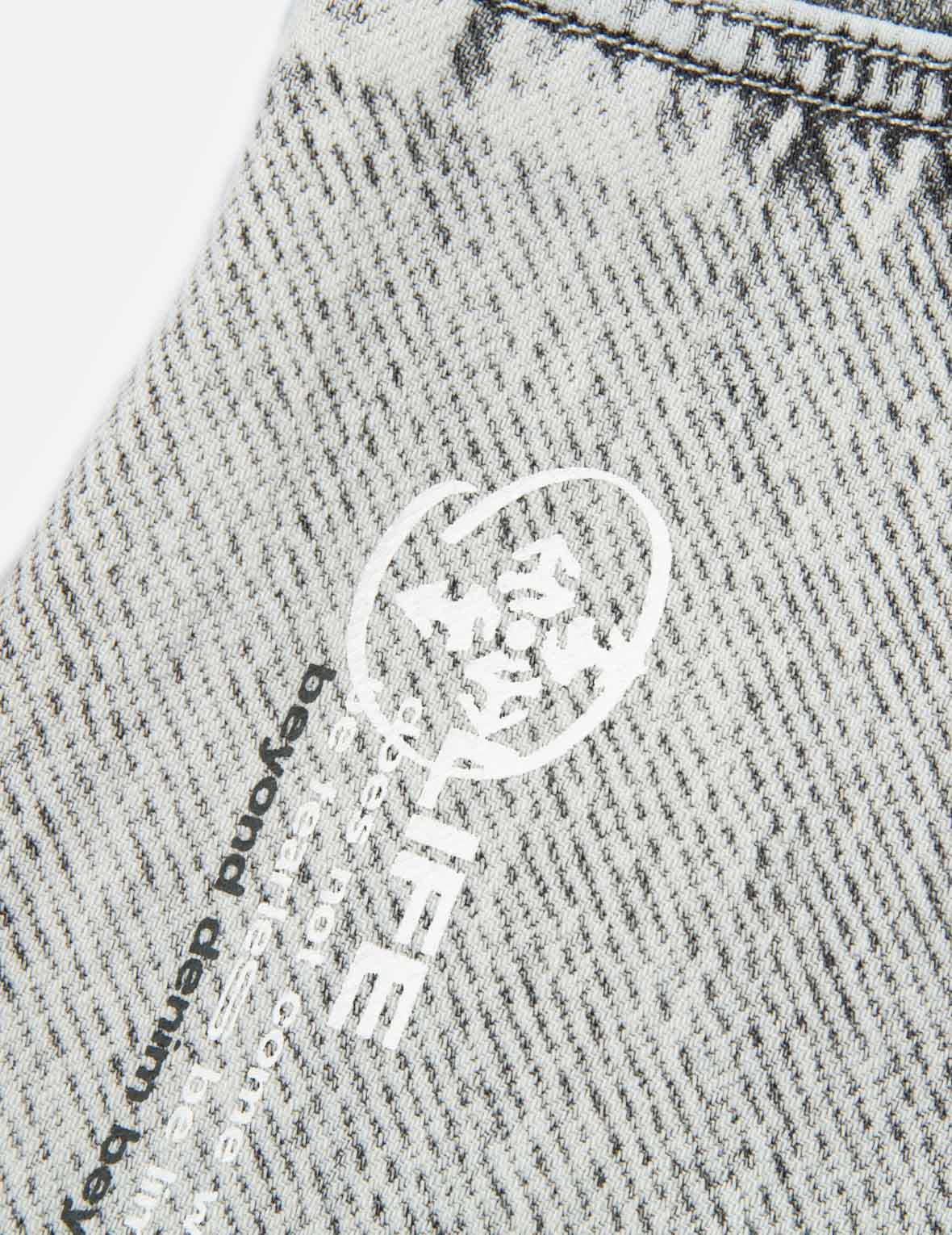 小海鷗刺繡織紋牛仔褲