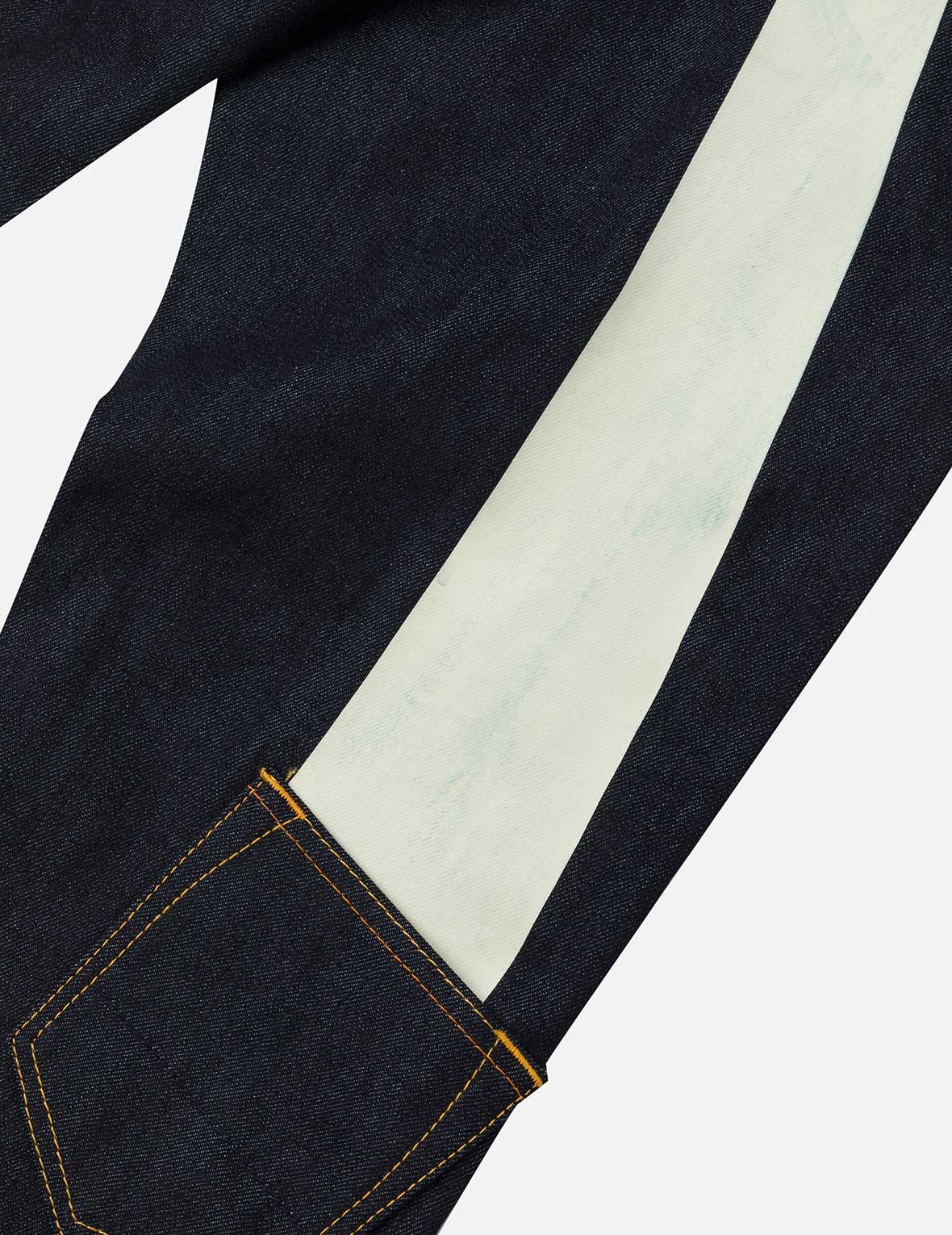 大M印花窄腳牛仔褲 #2017