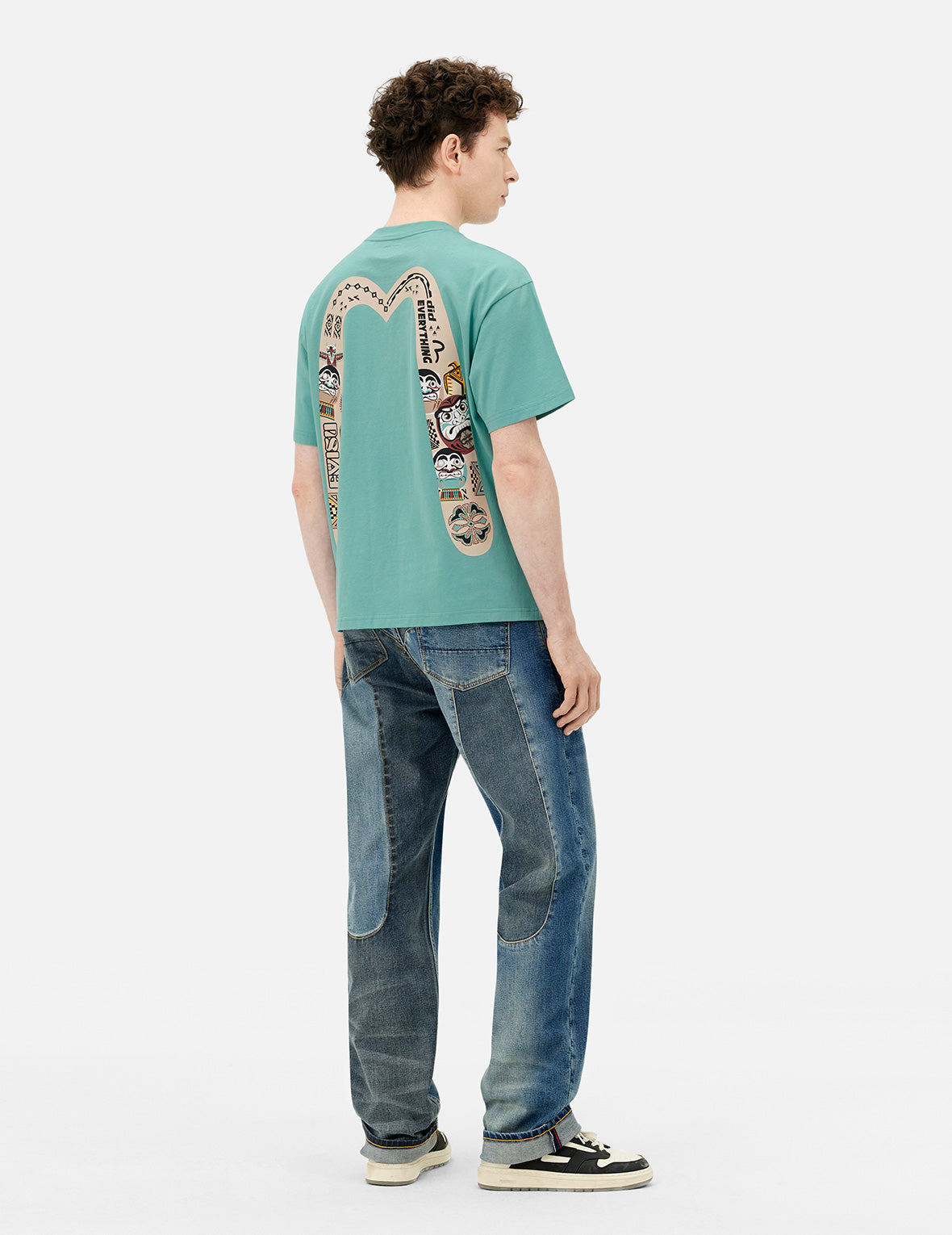 Slogan and Totem Daicock Print Relax Fit T-shirt