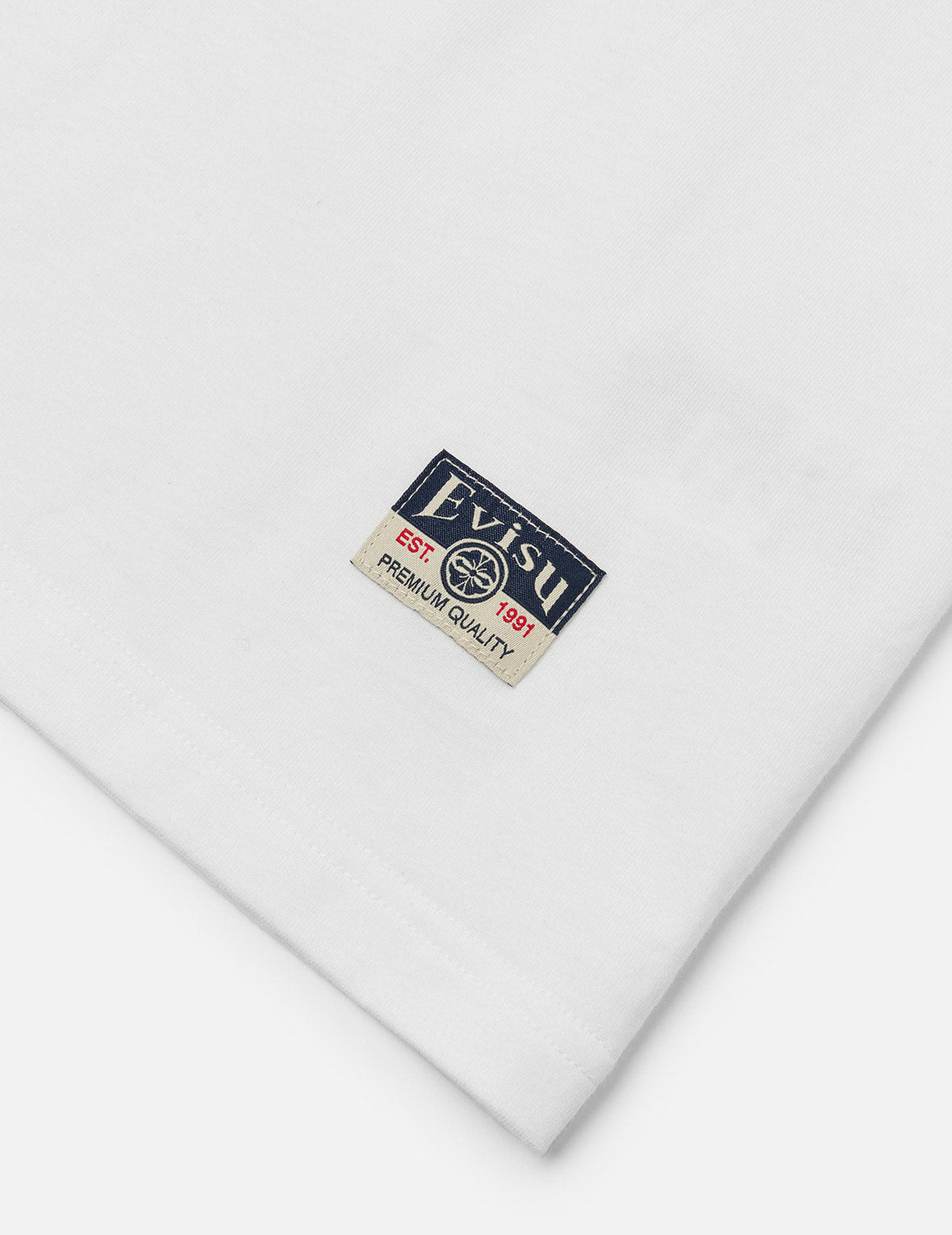 Multi-Pocket and Multi-Print Detail Relax Fit T-Shirt