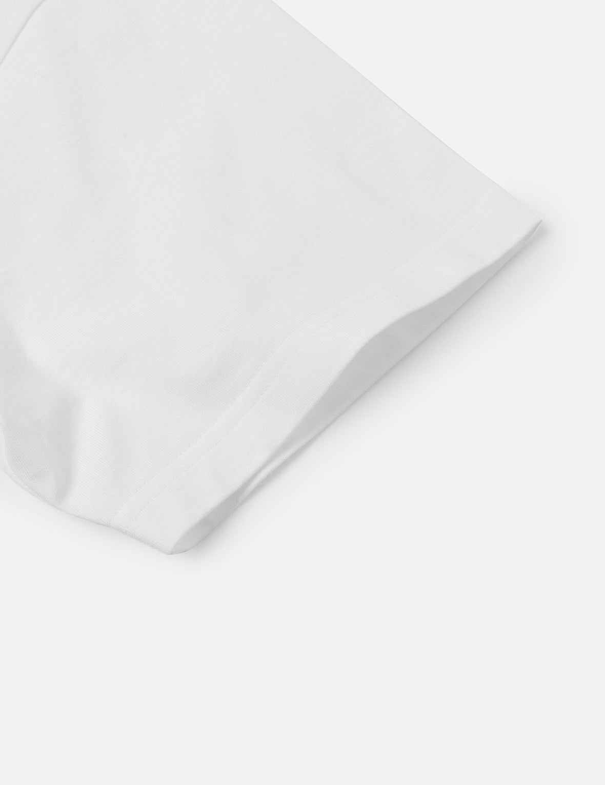 Multi-Pocket and Multi-Print Detail Relax Fit T-Shirt