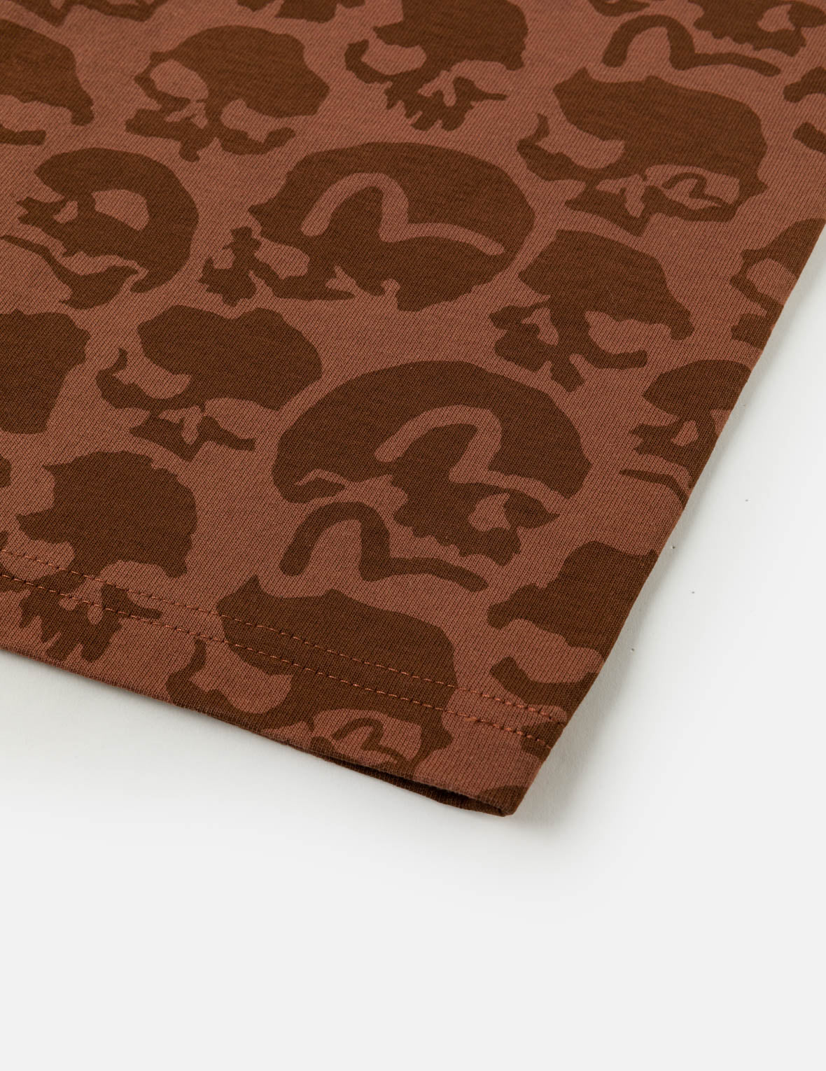 All-over Skulls and Seagulls print T-shirt