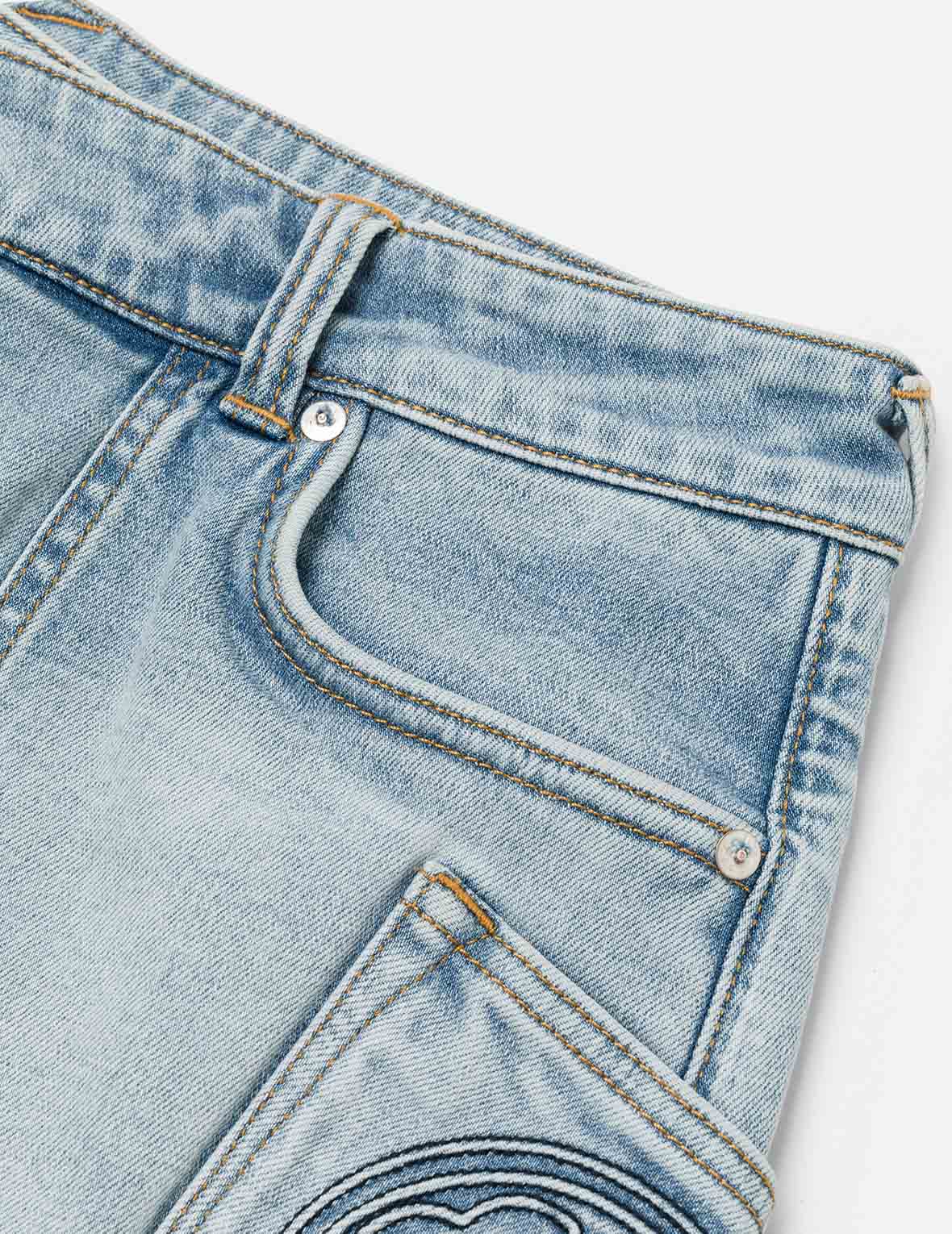 Kamon and Logo Embroidery Regular Fit Denim Skorts