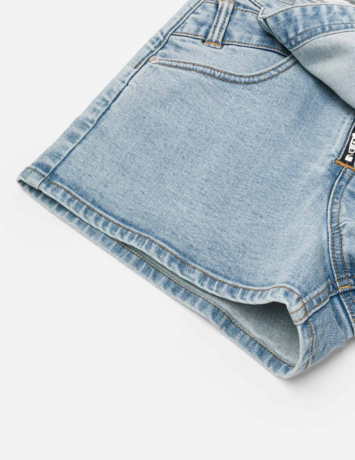 Kamon and Logo Embroidery Regular Fit Denim Skorts