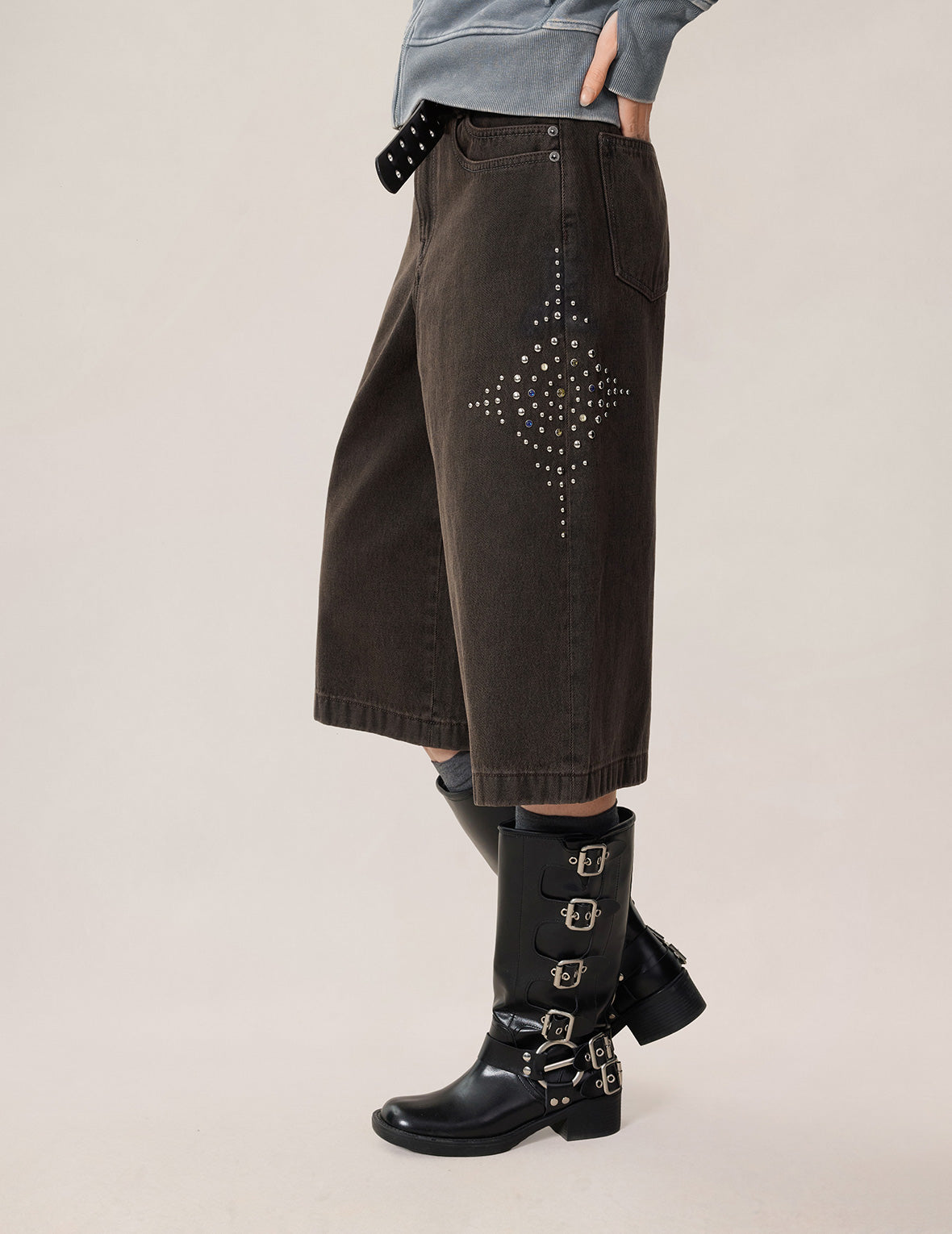 Graphic Rhinestones Denim Shorts