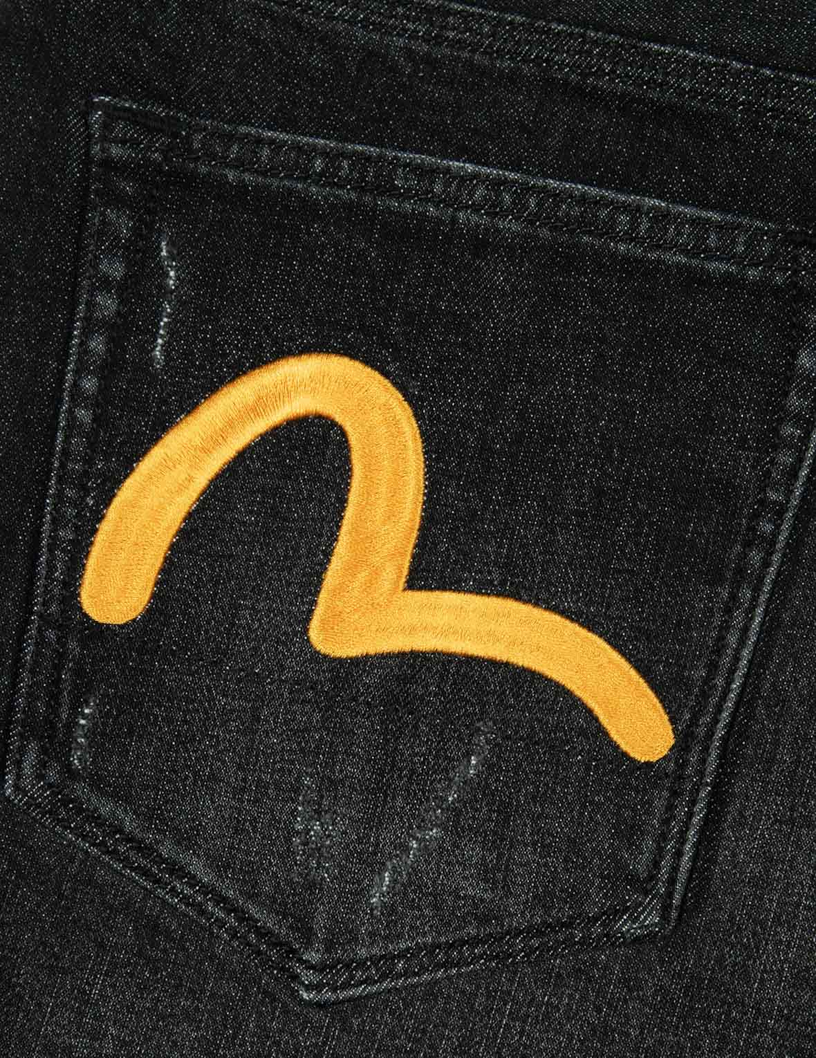 洗水海鷗刺繡時尚版型牛仔褲