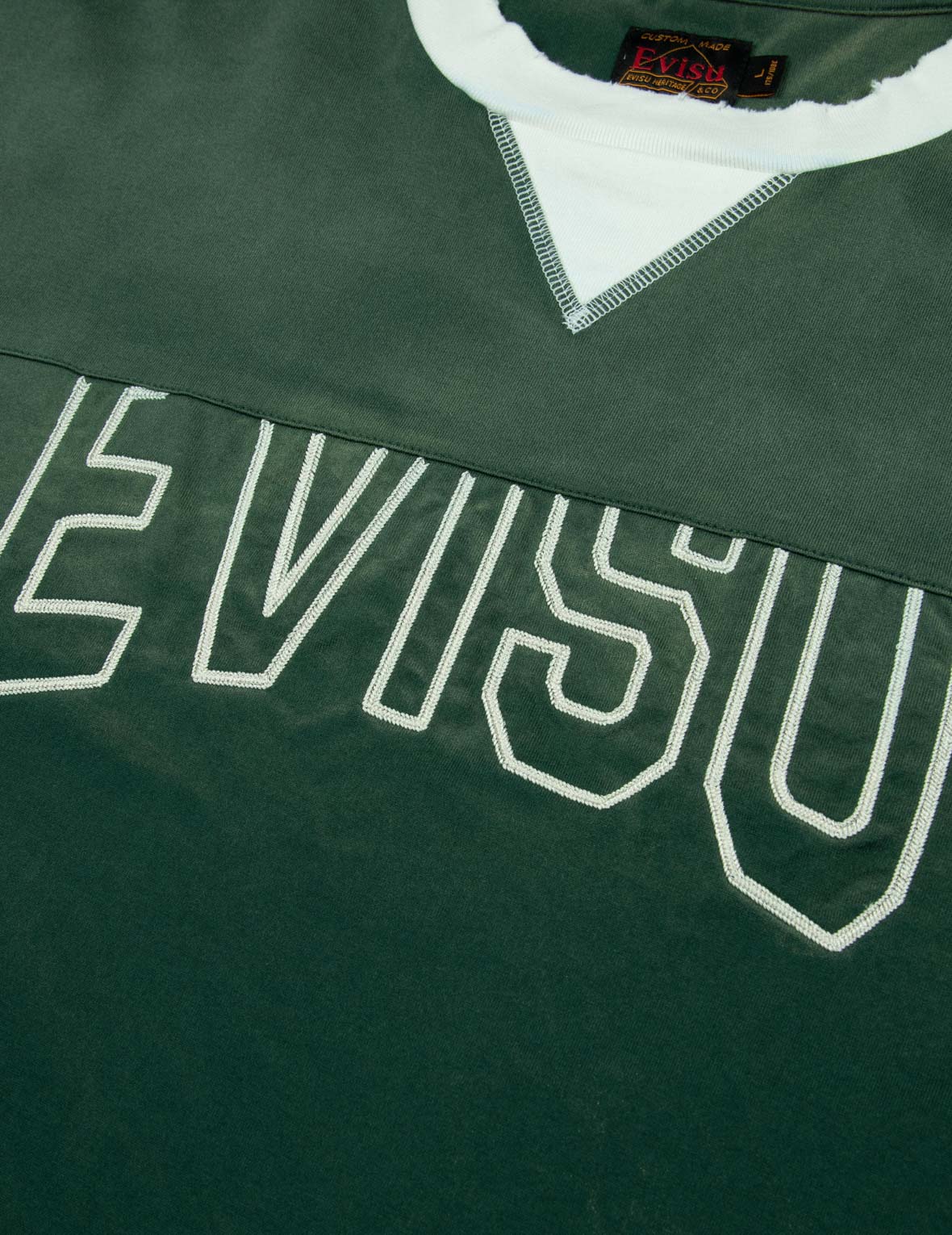 商標刺繡拼接寬鬆版型T恤