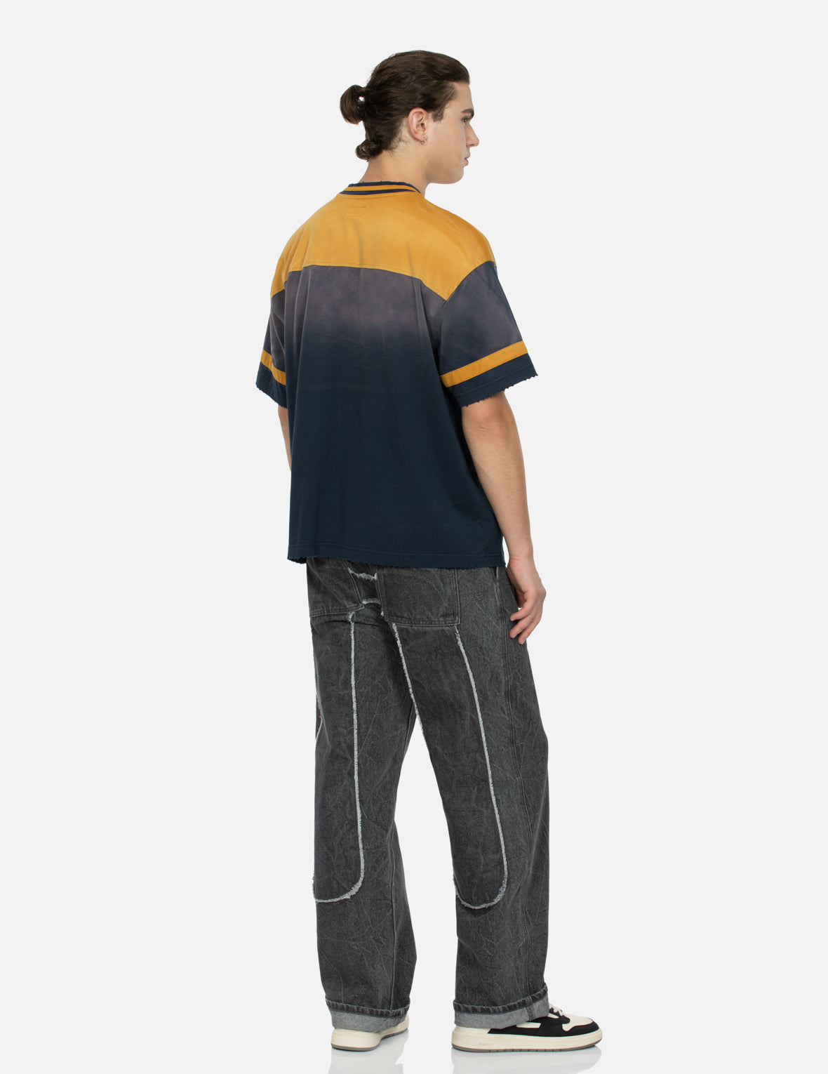 Seagull and Logo Appliqué Embroidery Boxy V-Neck T-shirt