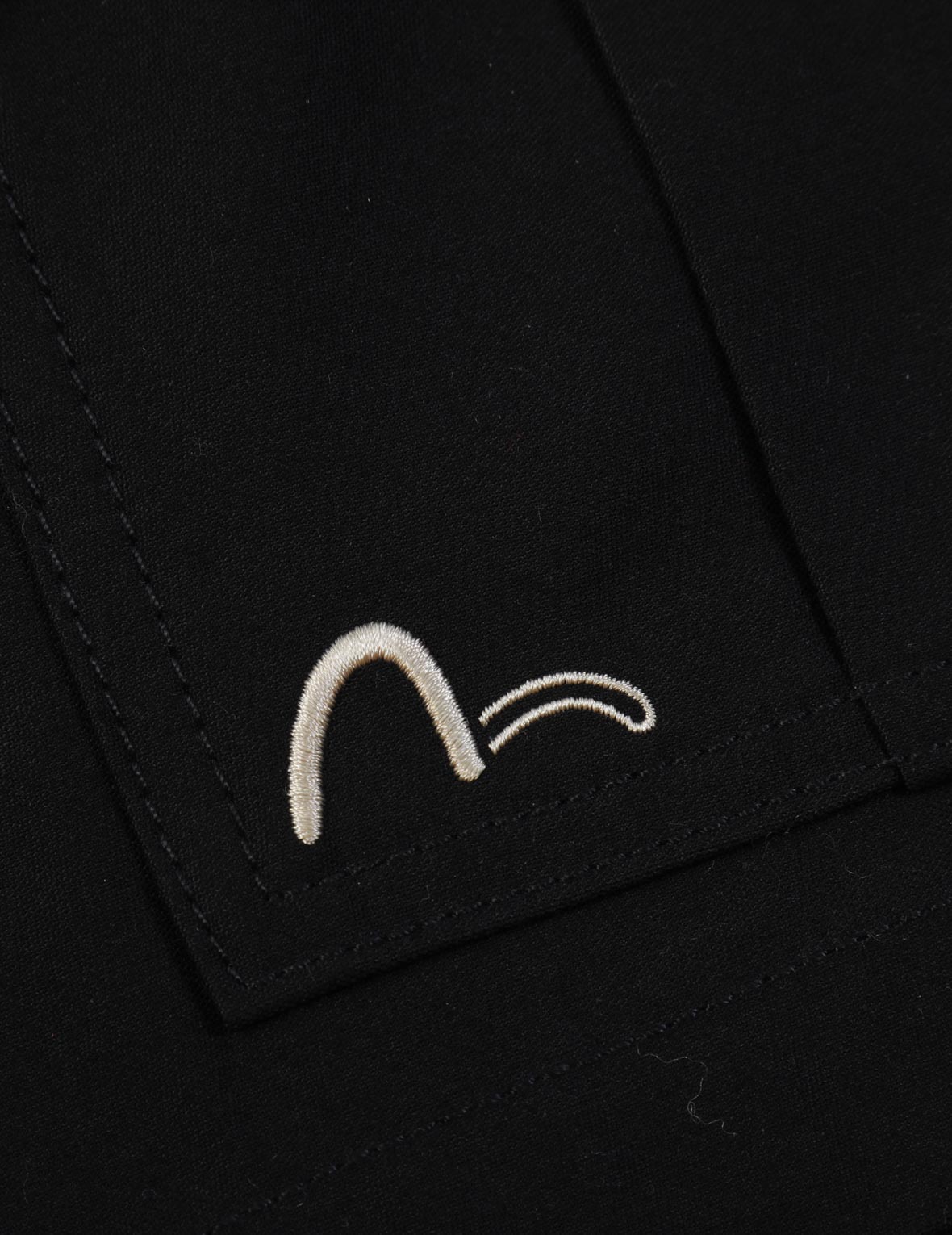 商標標籤貼佈工裝短褲