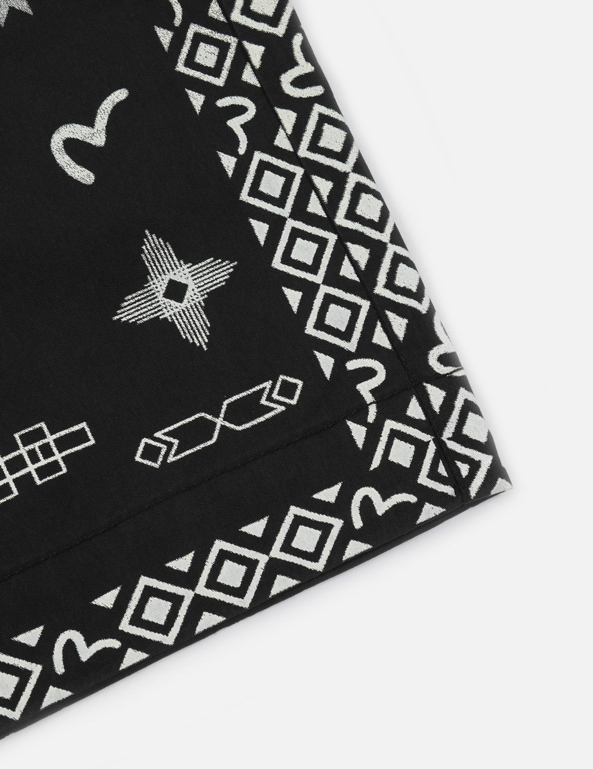 民族風圖案印花梭織短褲