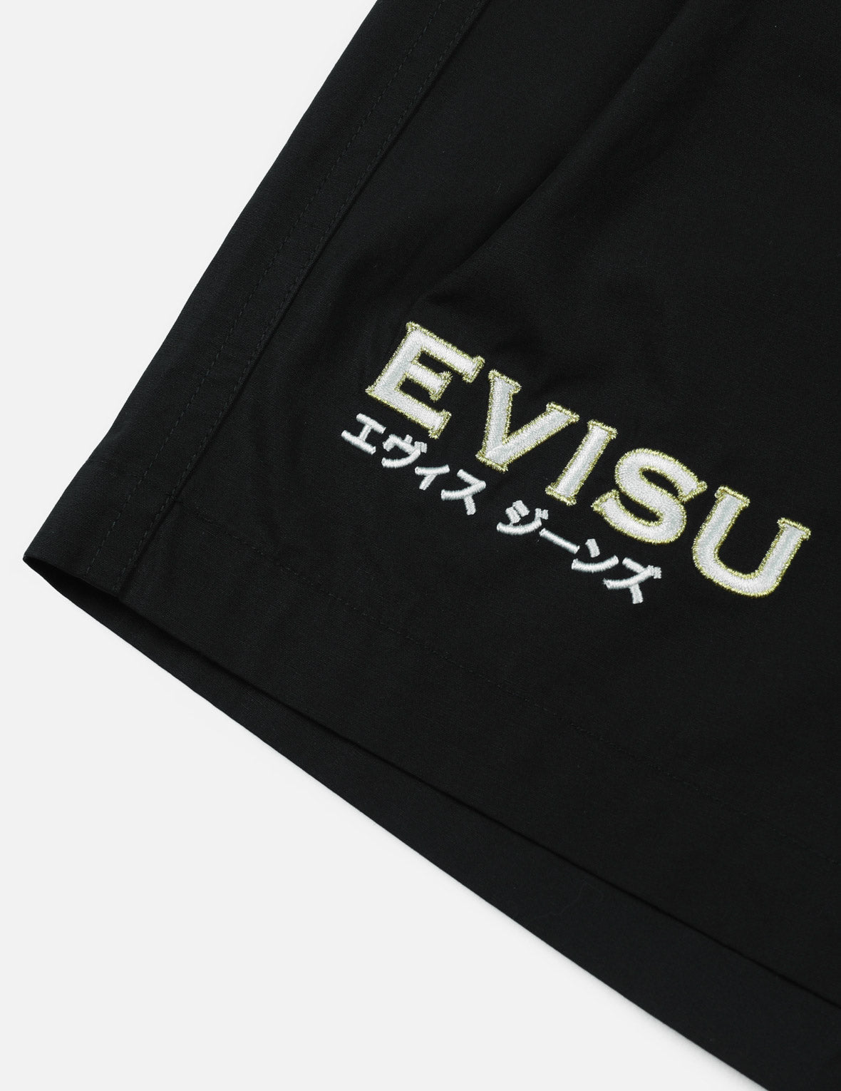 商標和家花刺繡寬版休閒短褲