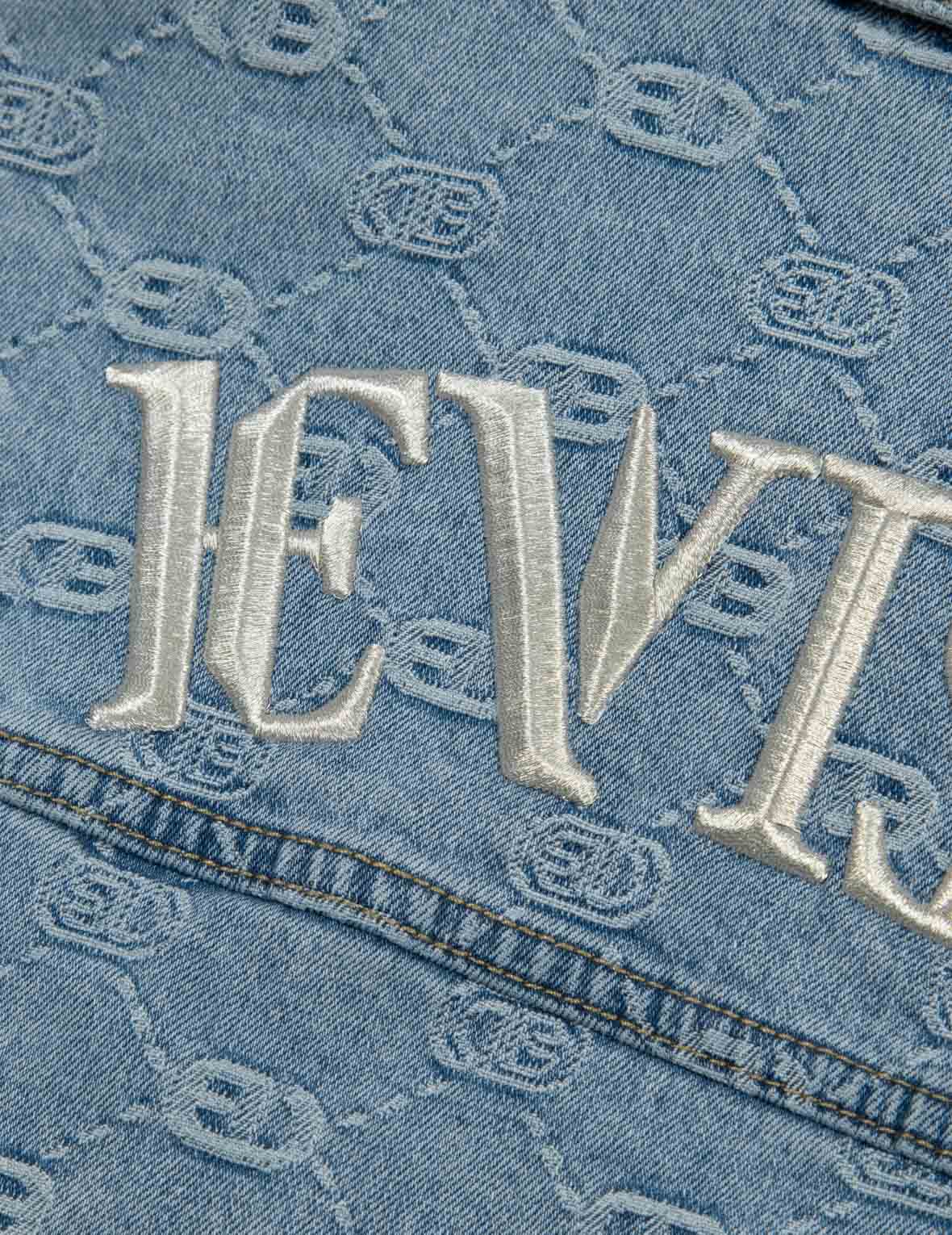 滿地商標和海鷗刺繡寬版牛仔外套