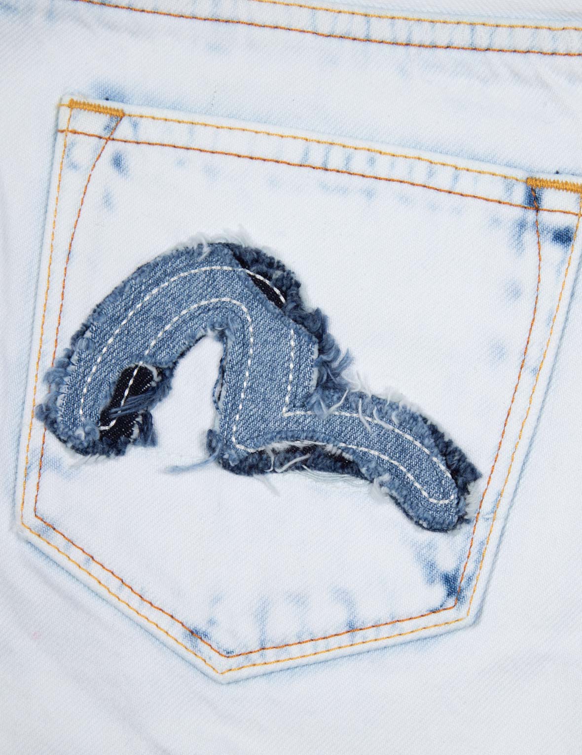 Seagull Appliqué Pocket Fashion fit Denim Shorts