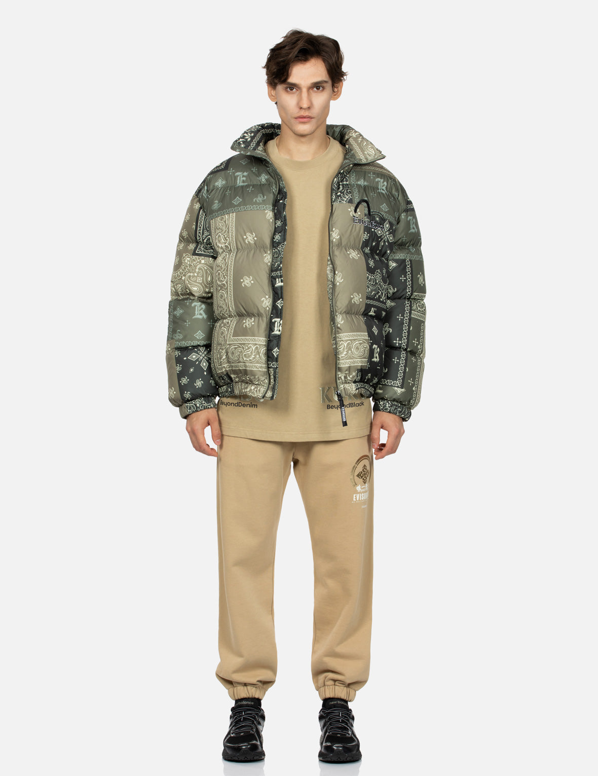 Kamon and Slogan Print Relax Fit Sweatpants