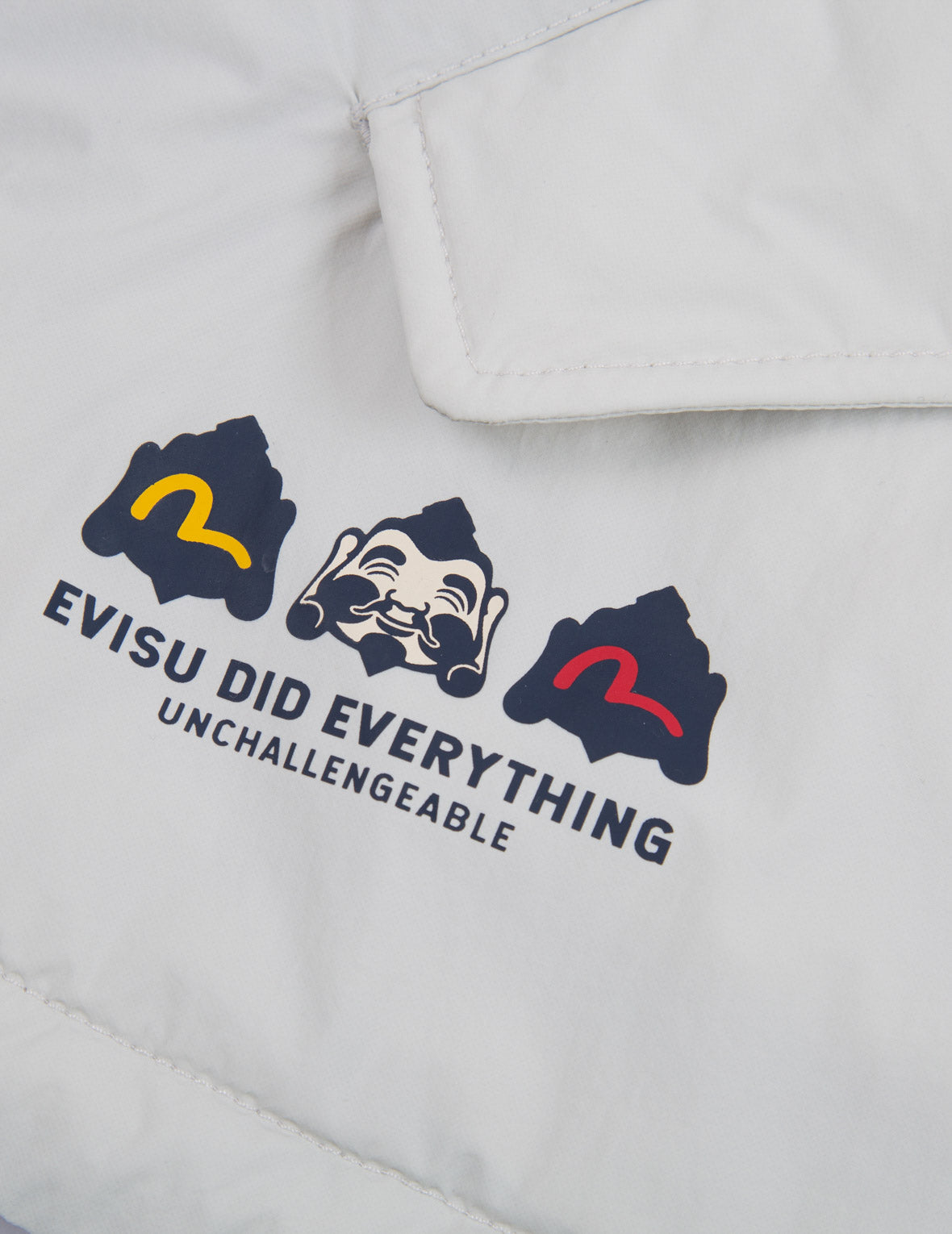 商標刺繡夾棉外套