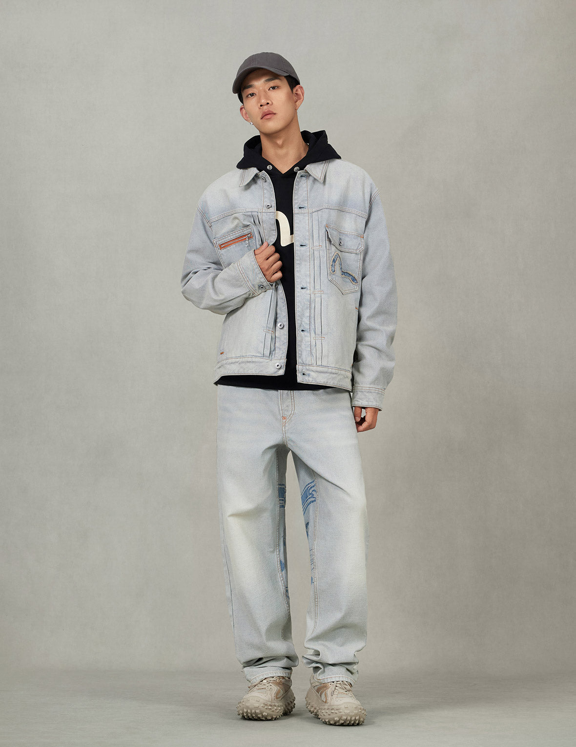 佛頭提花寬版休閒牛仔外套