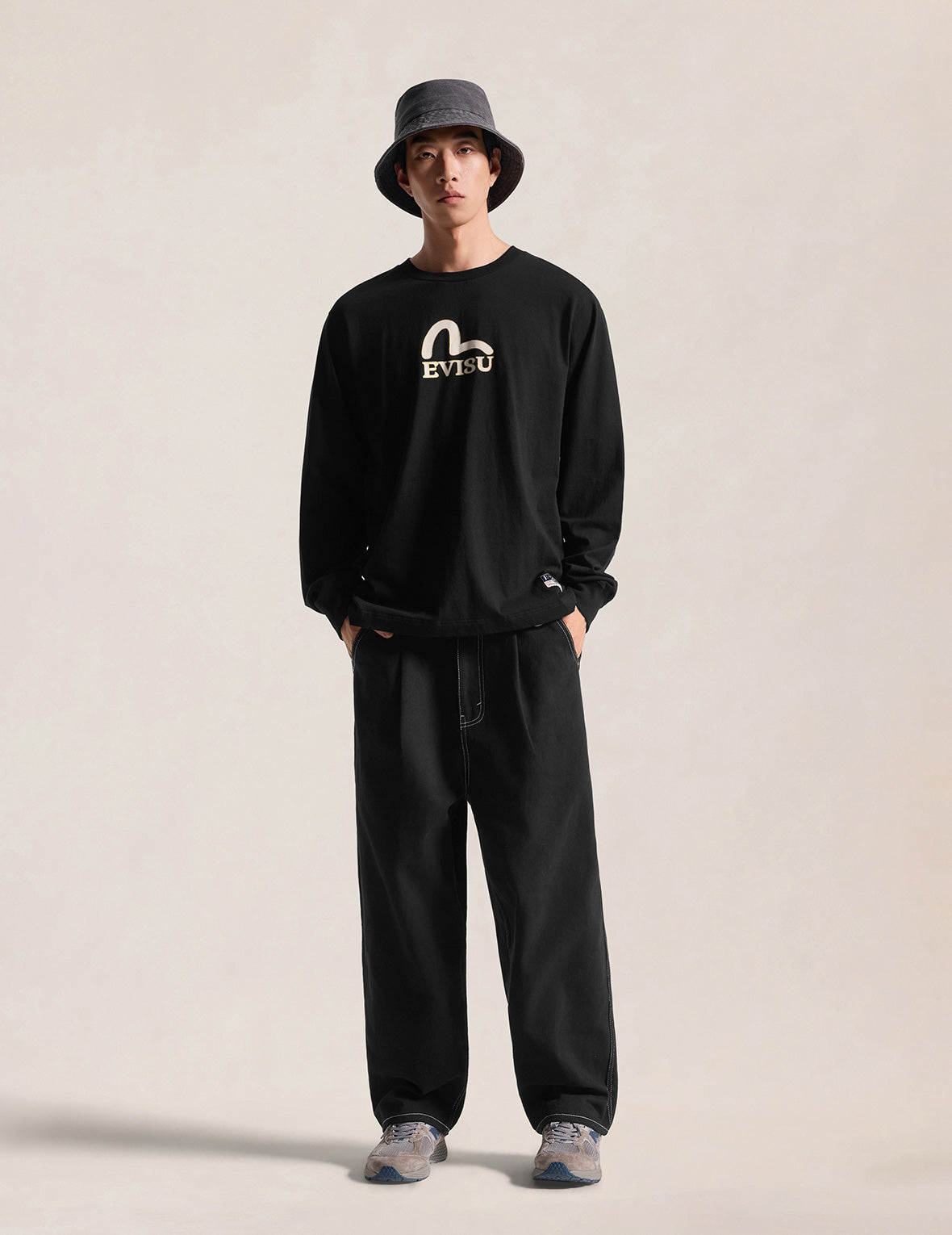 Seagull Embroidered Balloon Woven Pants