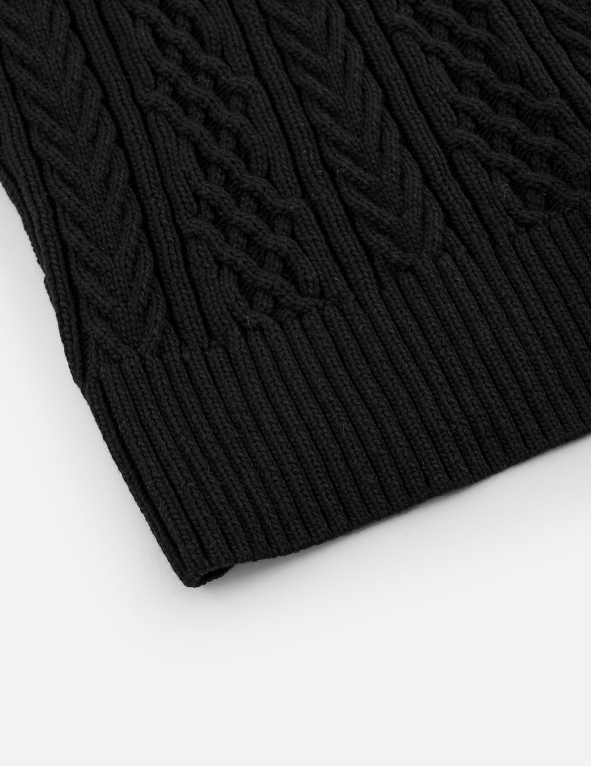 Seagull Cable Knit Pullover