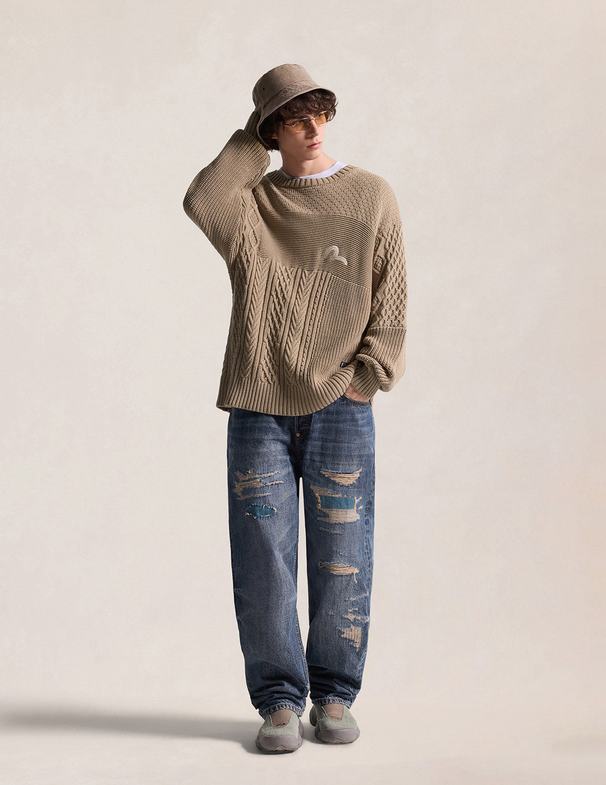 Seagull Cable Knit Pullover