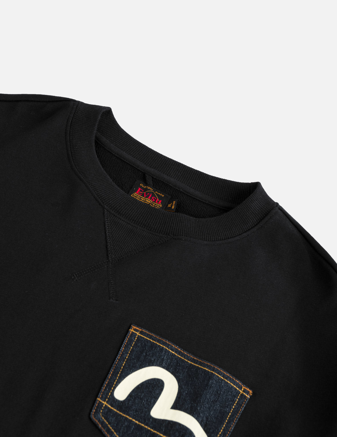 Flying Dragon Embroidered Multi-Pocket Sweatshirt