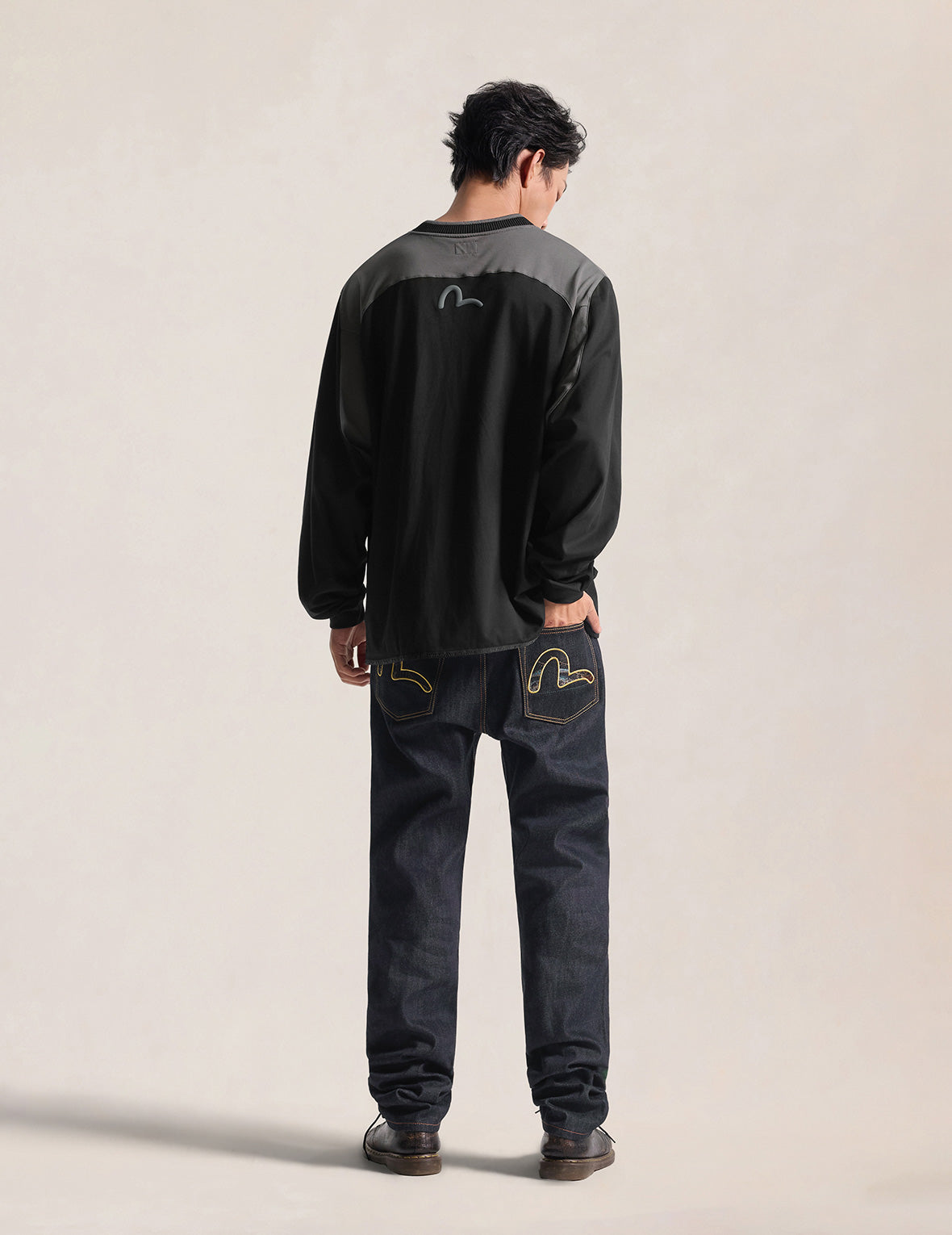 3D Logo Sport V-Neck Long-Sleeve T-Shirt