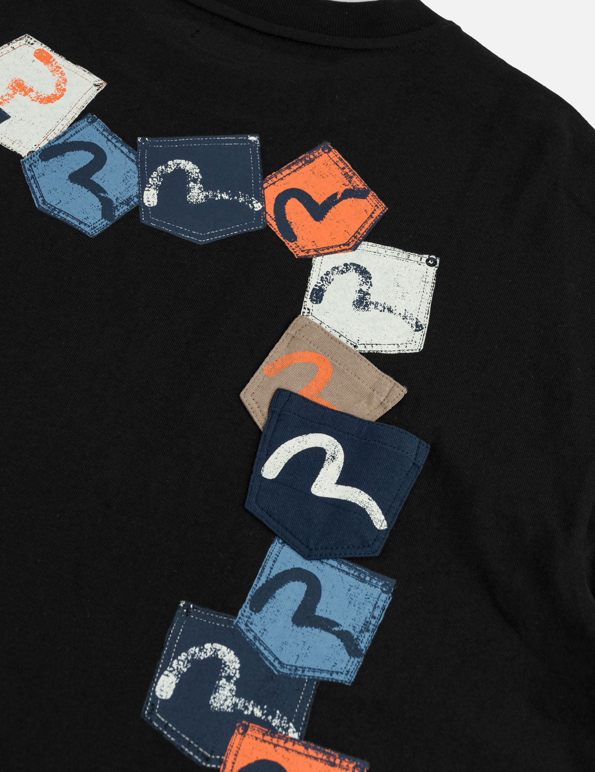 Multi-Pocket Daicock Tee