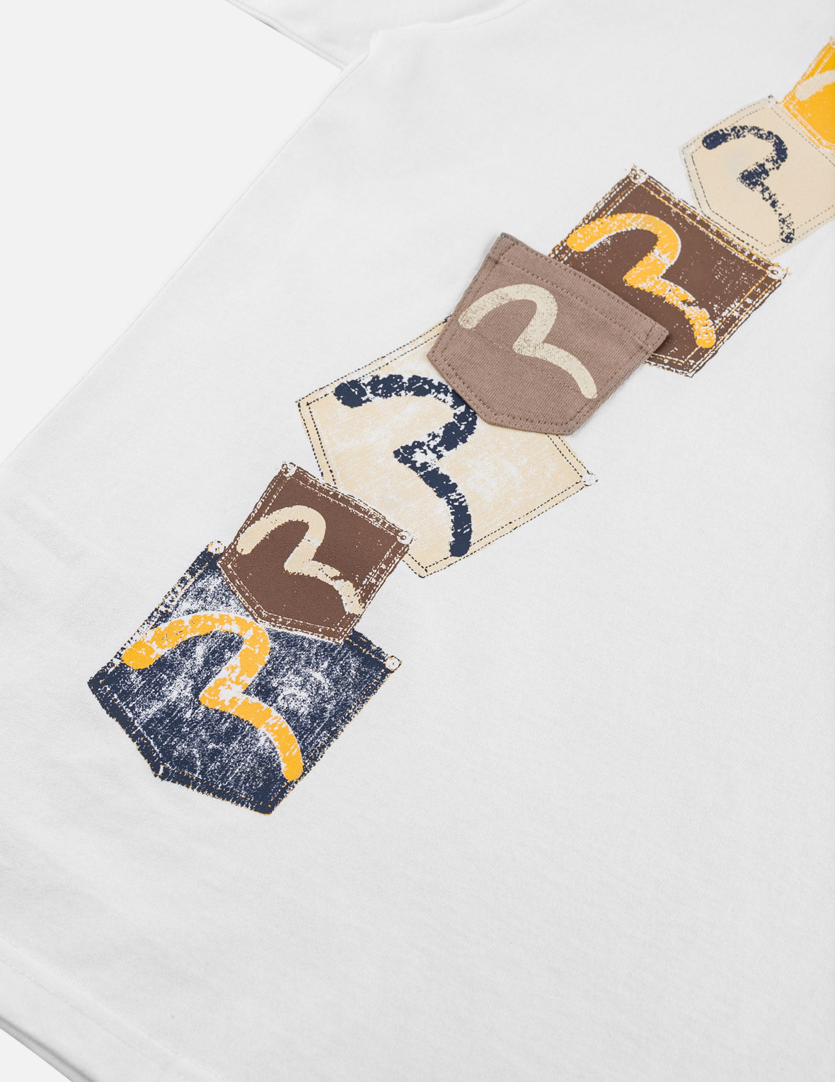 Multi-Pocket Daicock Tee